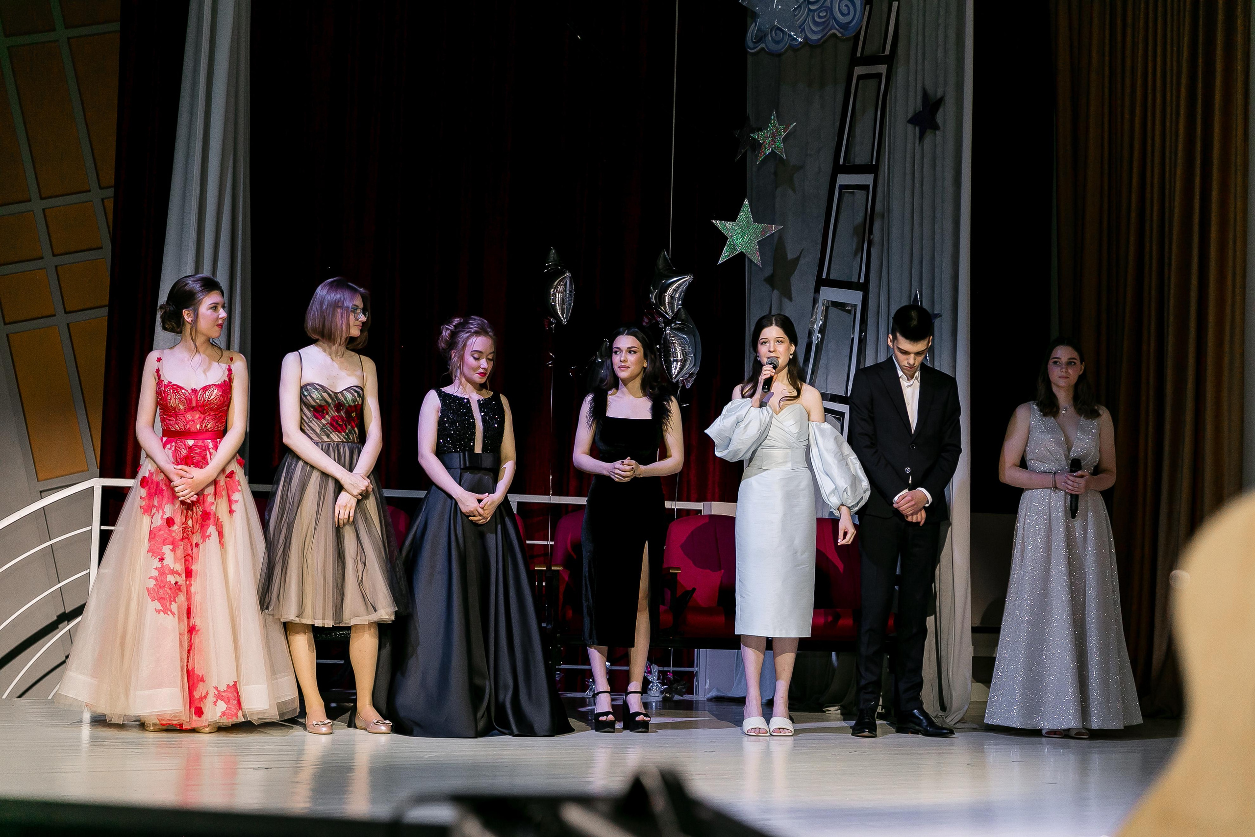 Выпускной, школа «Мир знаний». Свадебный фотограф | Москва