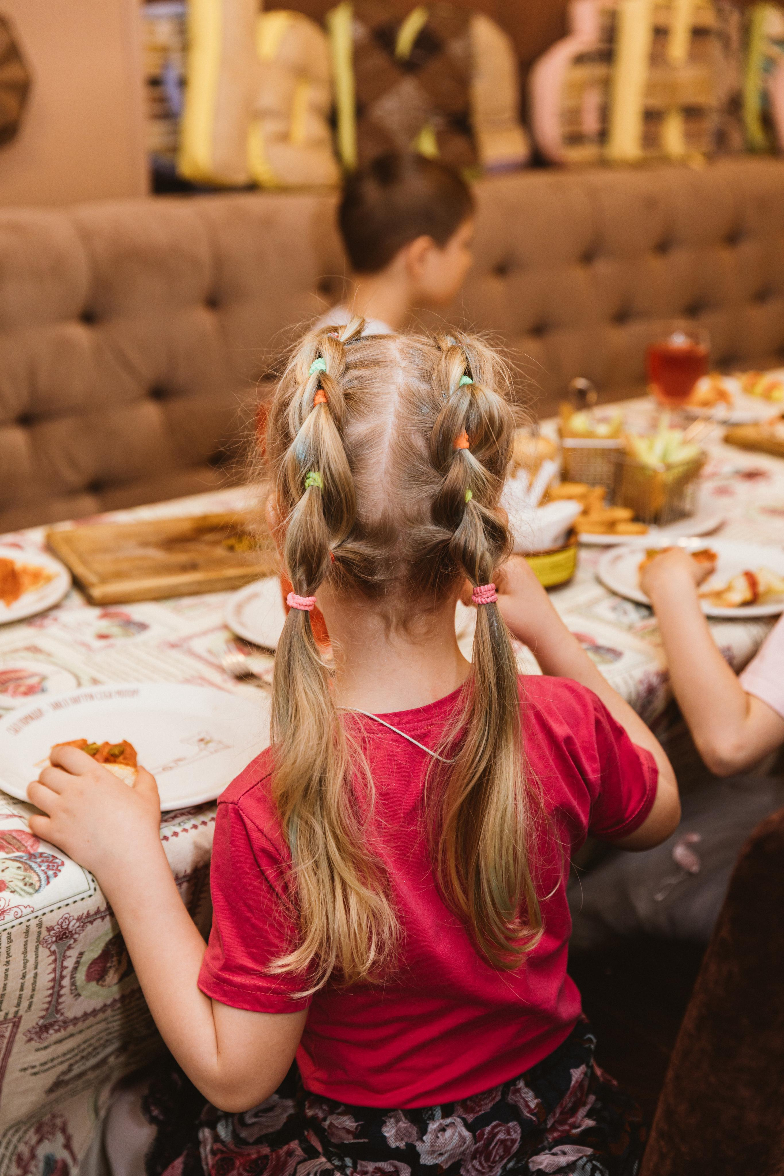 Лиза, 5 лет, кафе Андерсон. Свадебный фотограф | Москва