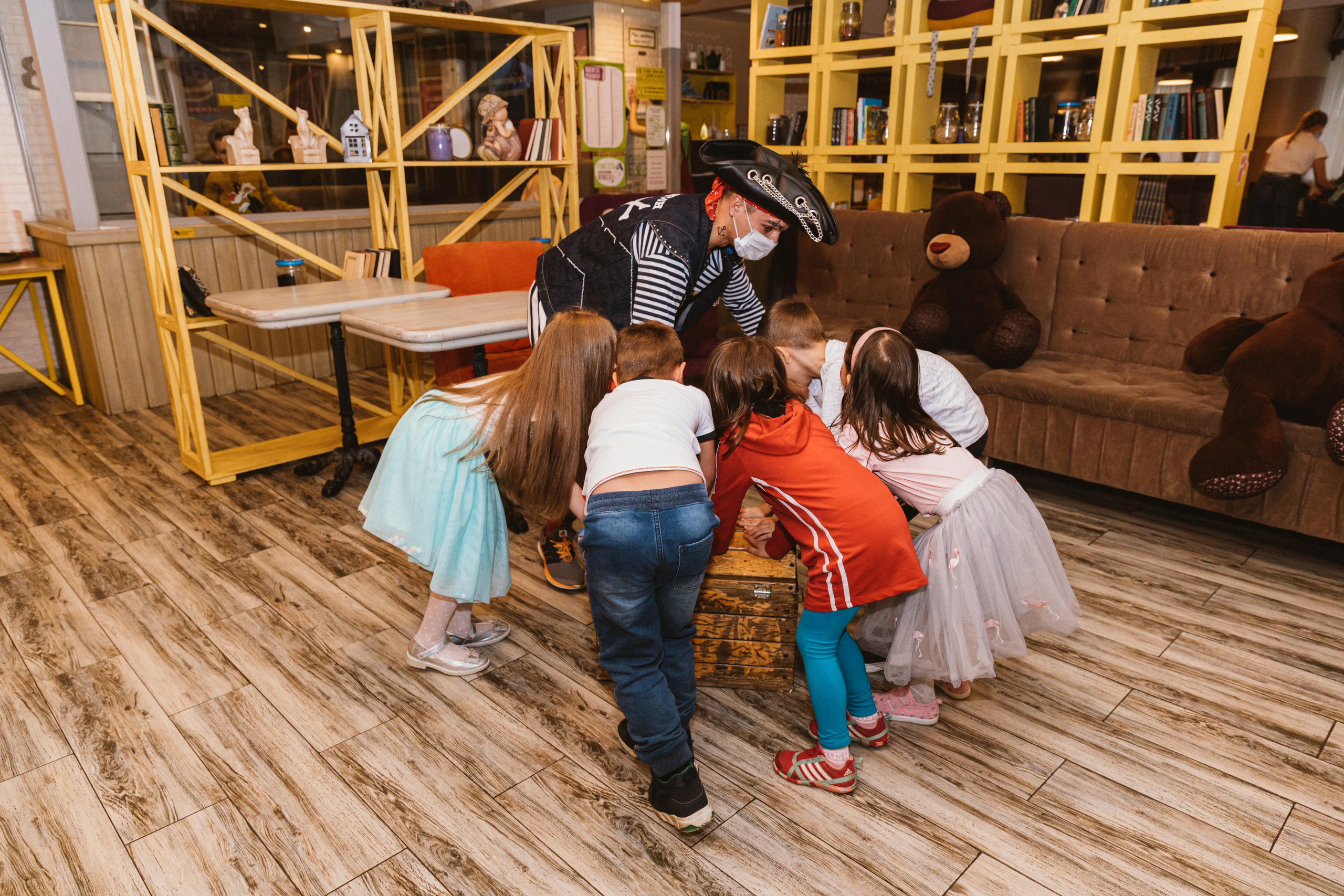 Лиза, 5 лет, кафе Андерсон. Свадебный фотограф | Москва