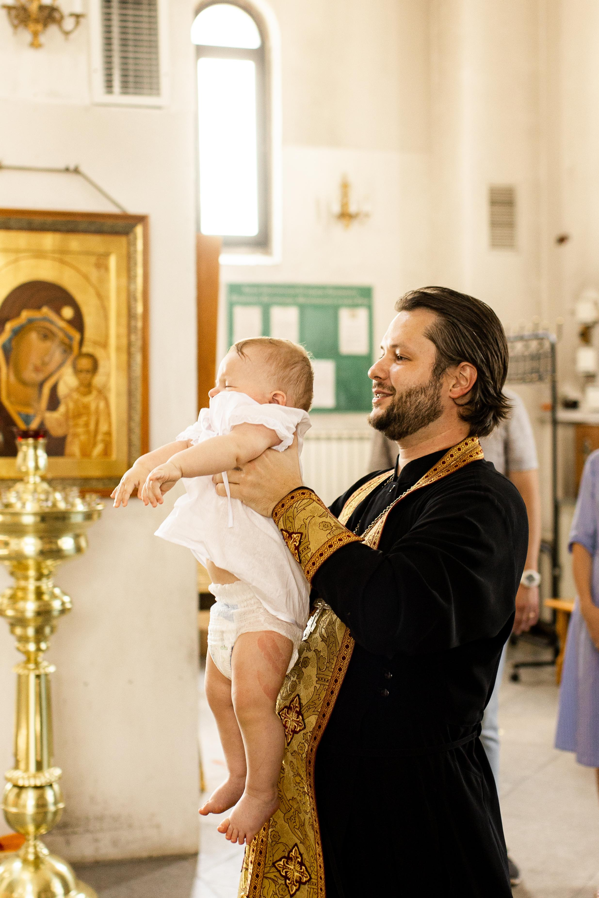 Юлия, церковь Святых Новомучеников. Свадебный фотограф | Москва