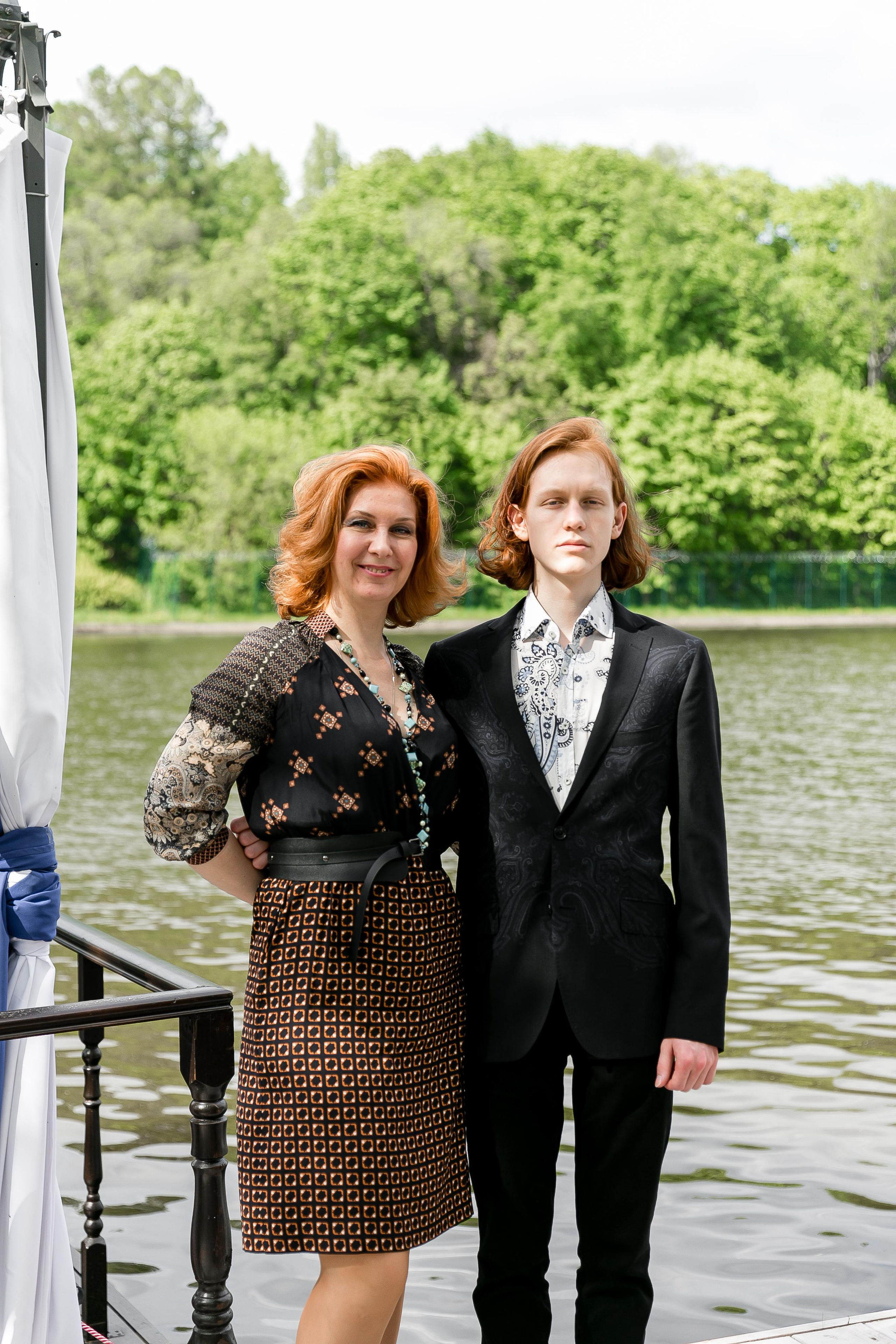 Выпускной, школа «Мир знаний». Свадебный фотограф | Москва