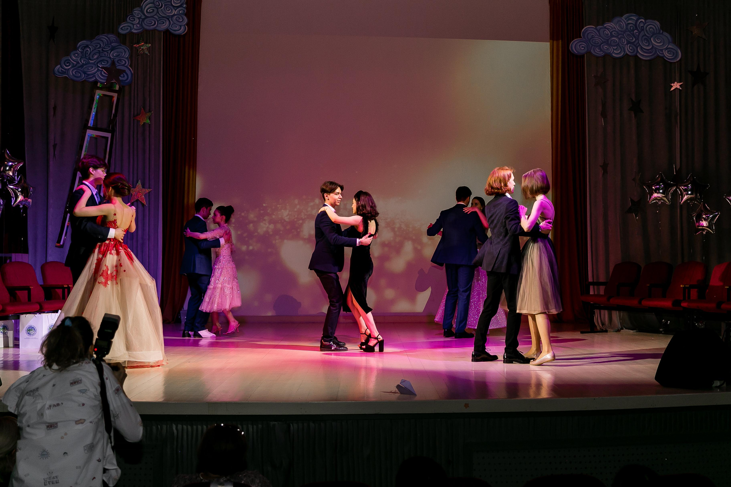 Выпускной, школа «Мир знаний». Свадебный фотограф | Москва