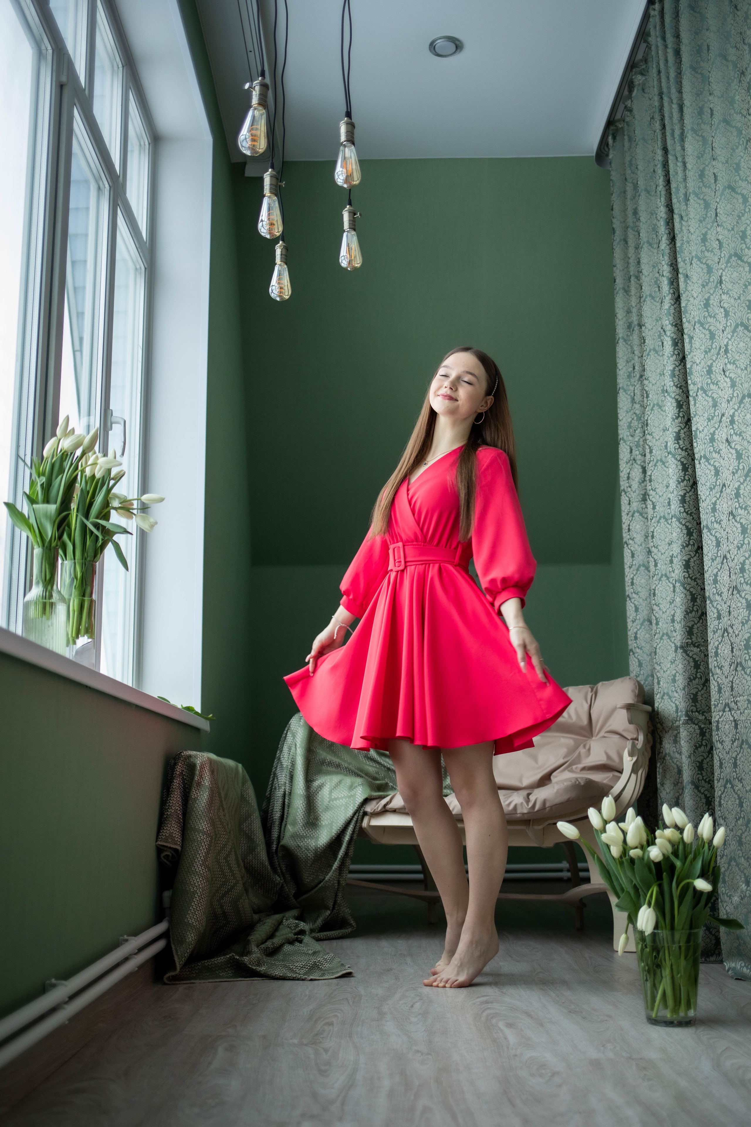 Девушка и цветы