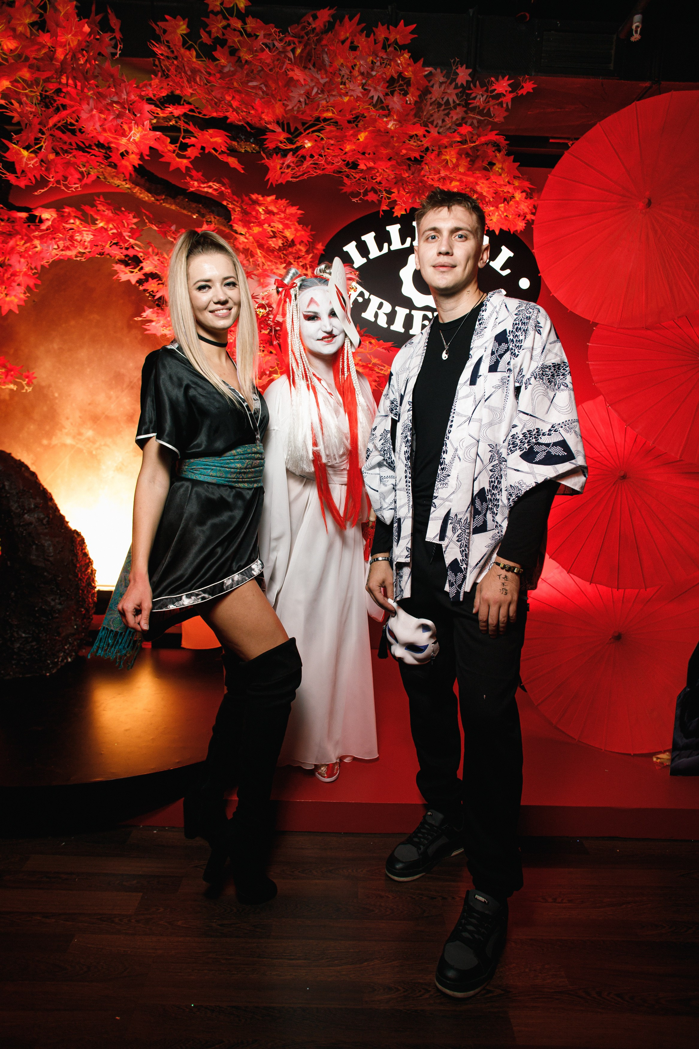 ILLEGAL FRIENDS | ASIA. СВОИ. ФОТООТЧЕТЫ-СОБЫТИЯ-МЕСТА