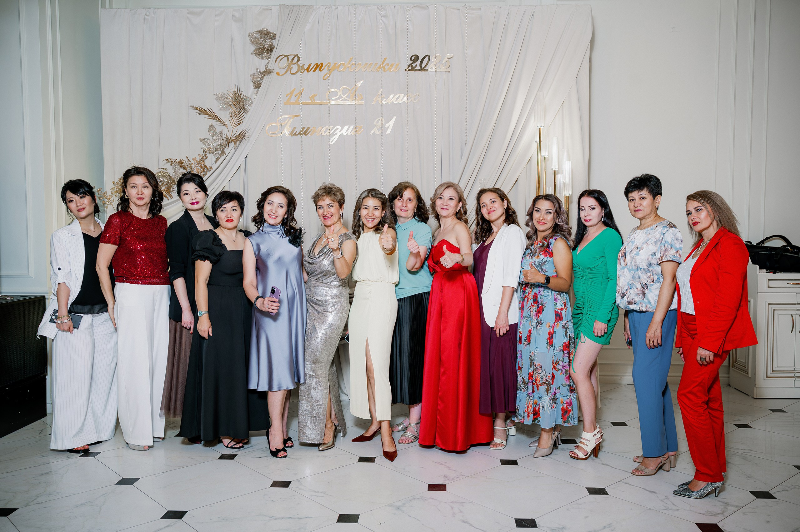 Выпускной — 11А, 2025. Фотограф в Алматы — Алексей Коньков | Репортаж, свадьбы, портреты