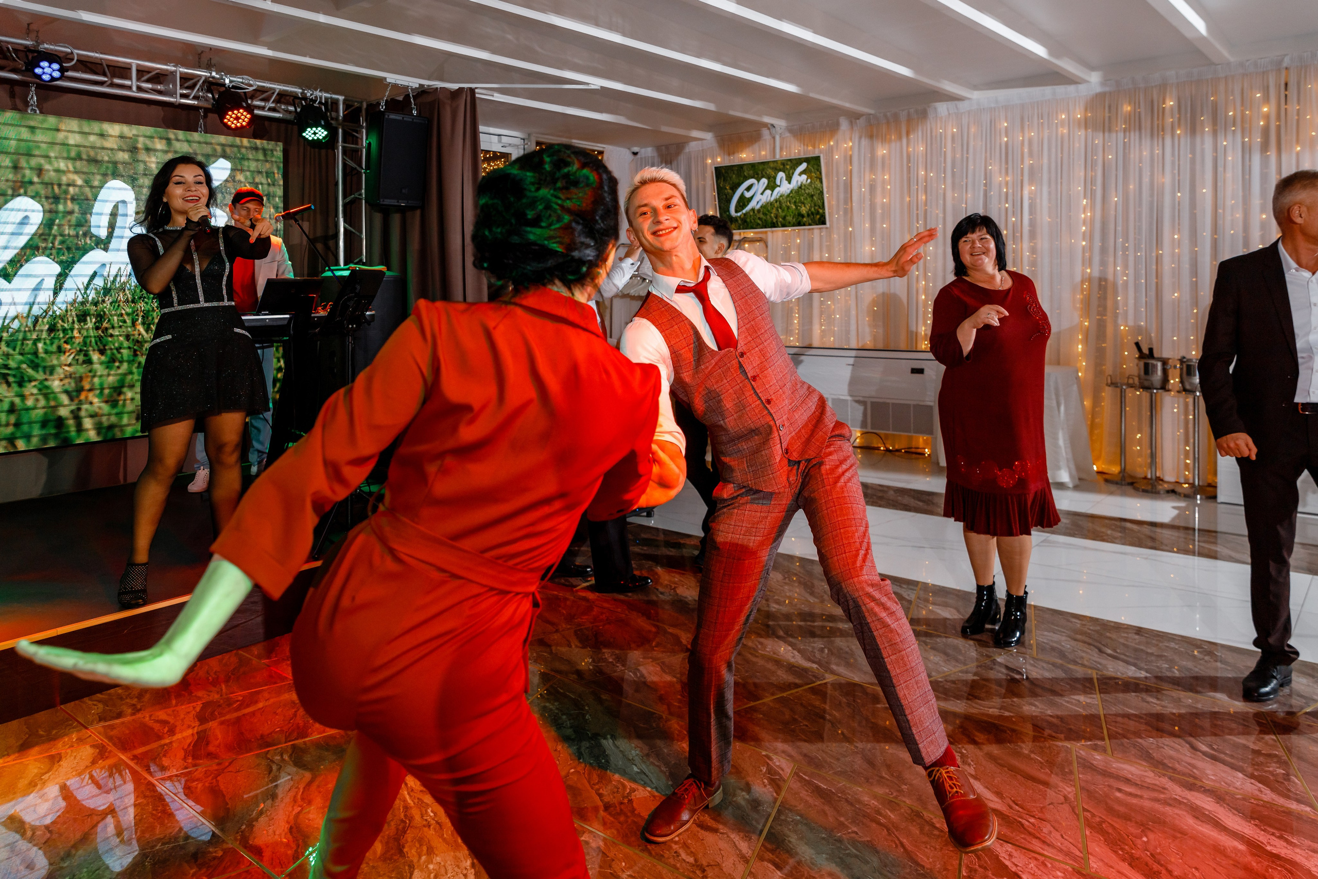 Анонс свадьбы Сергея и Елены. Свадебный фотограф в Крыму и Севастополе Ольга Баскакова