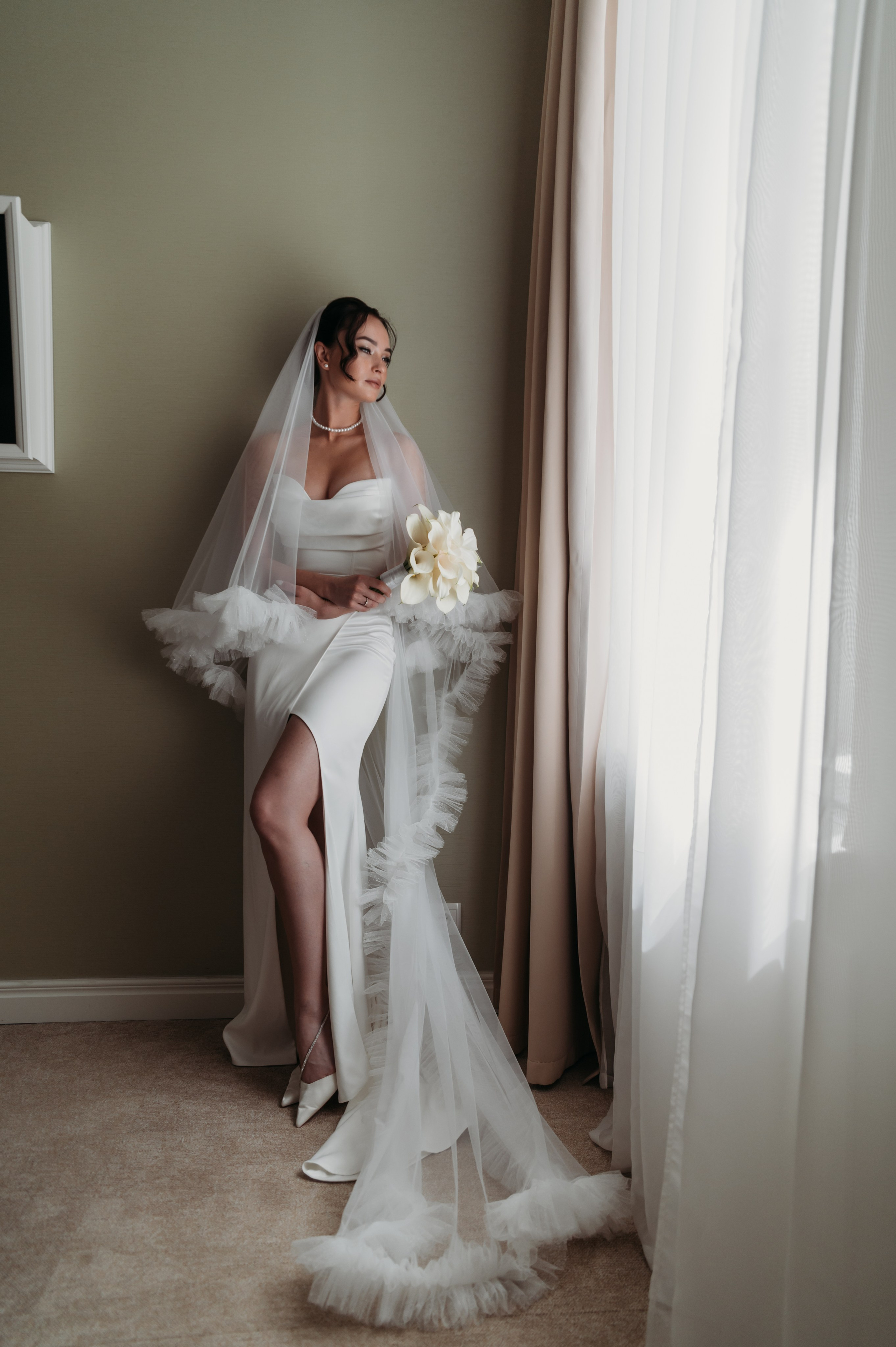 Галерея со свадьбы в Твери, красивая пара в Домотканово. Свадебный фотограф в Твери, Москве и Санкт-Петербурге Денисова Екатерина