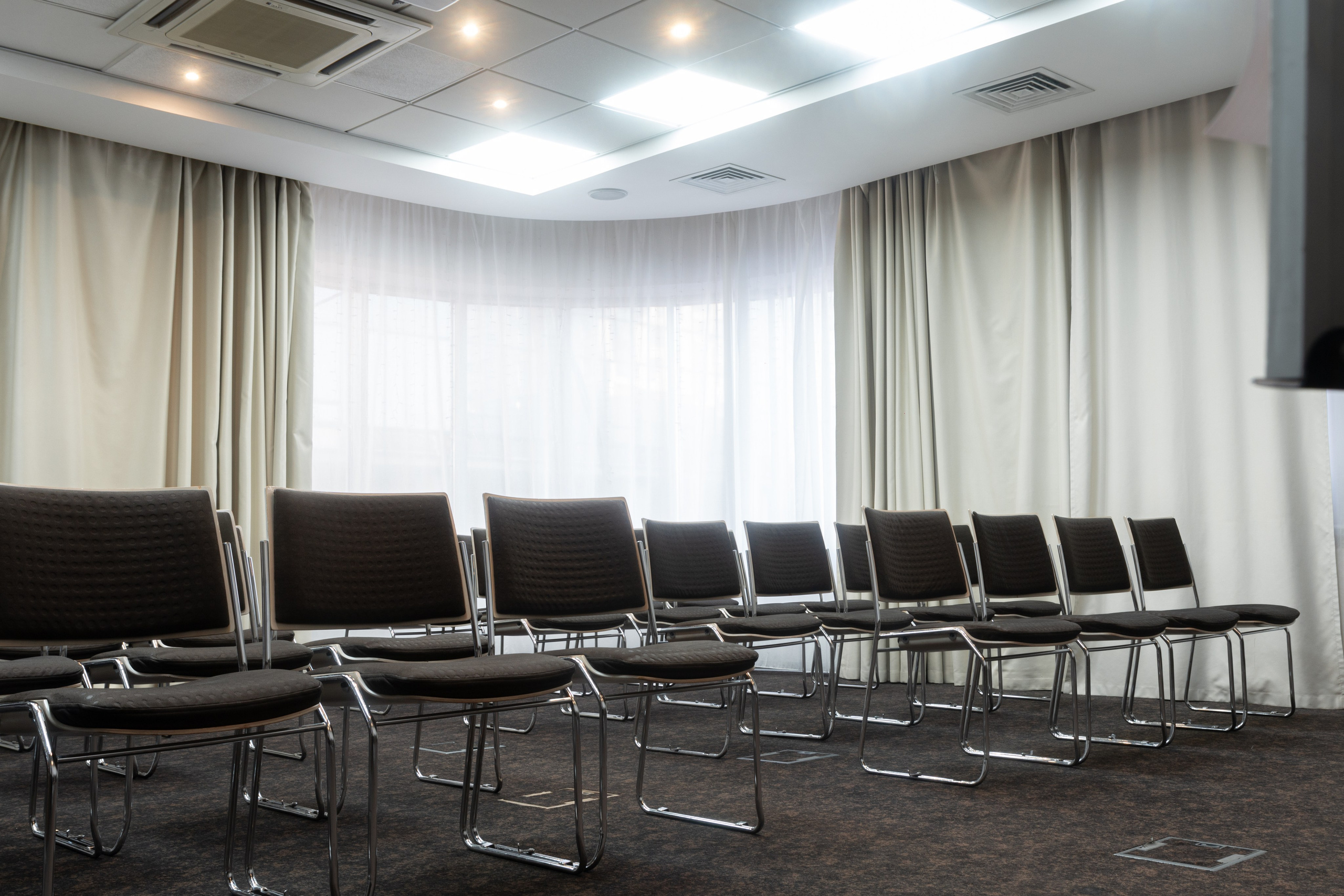 Коммерческие помещения разной направленности. Предметный и репортажный фотограф Алексей Кротов