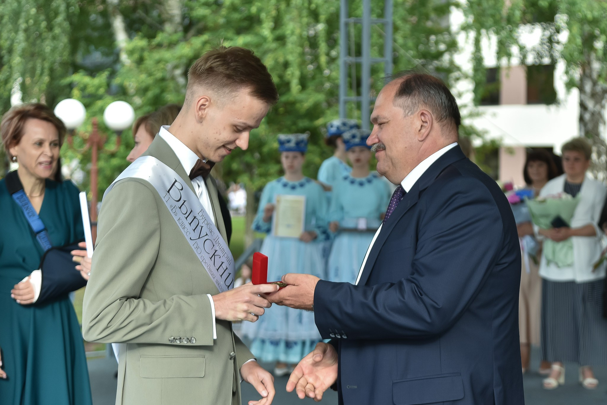 Выпускной 11 кл (до банкета). Фотограф Олег Юршевич Солигорск Минск