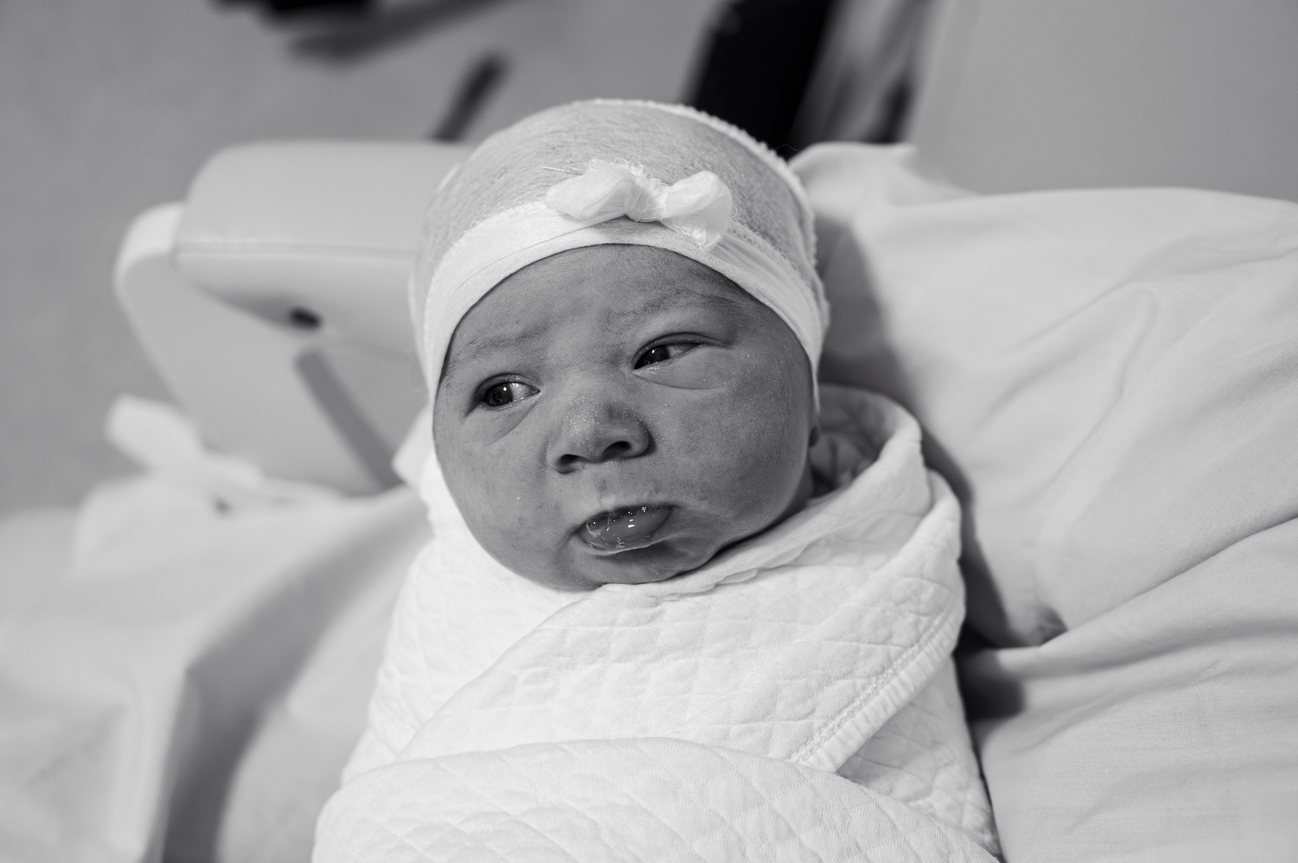 Ника родилась. Роддом на Фурштатской. Шибанова И.И./ Кощеева А.Ю. Фотограф на роды СПБ Юлия Герасимова