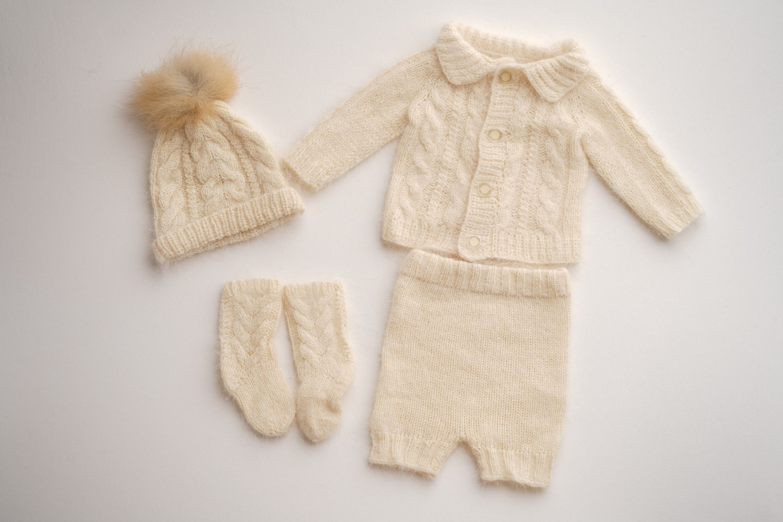 Комплекты. Фотограф новорождённых в Москве Елена Левина