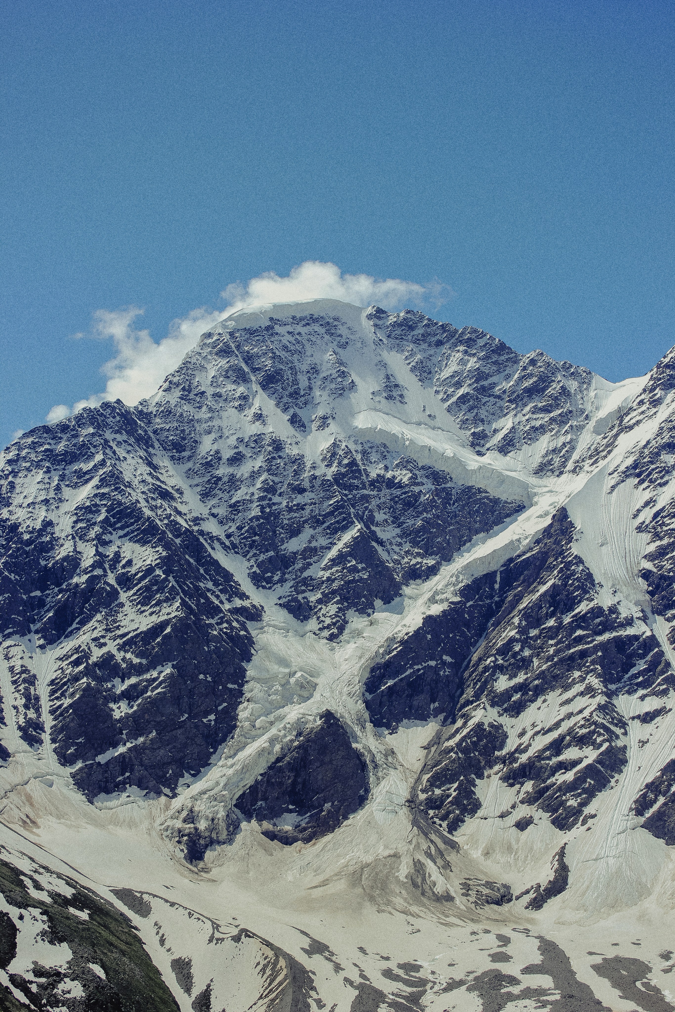 Ледник Семёрка в Приэльбрусье