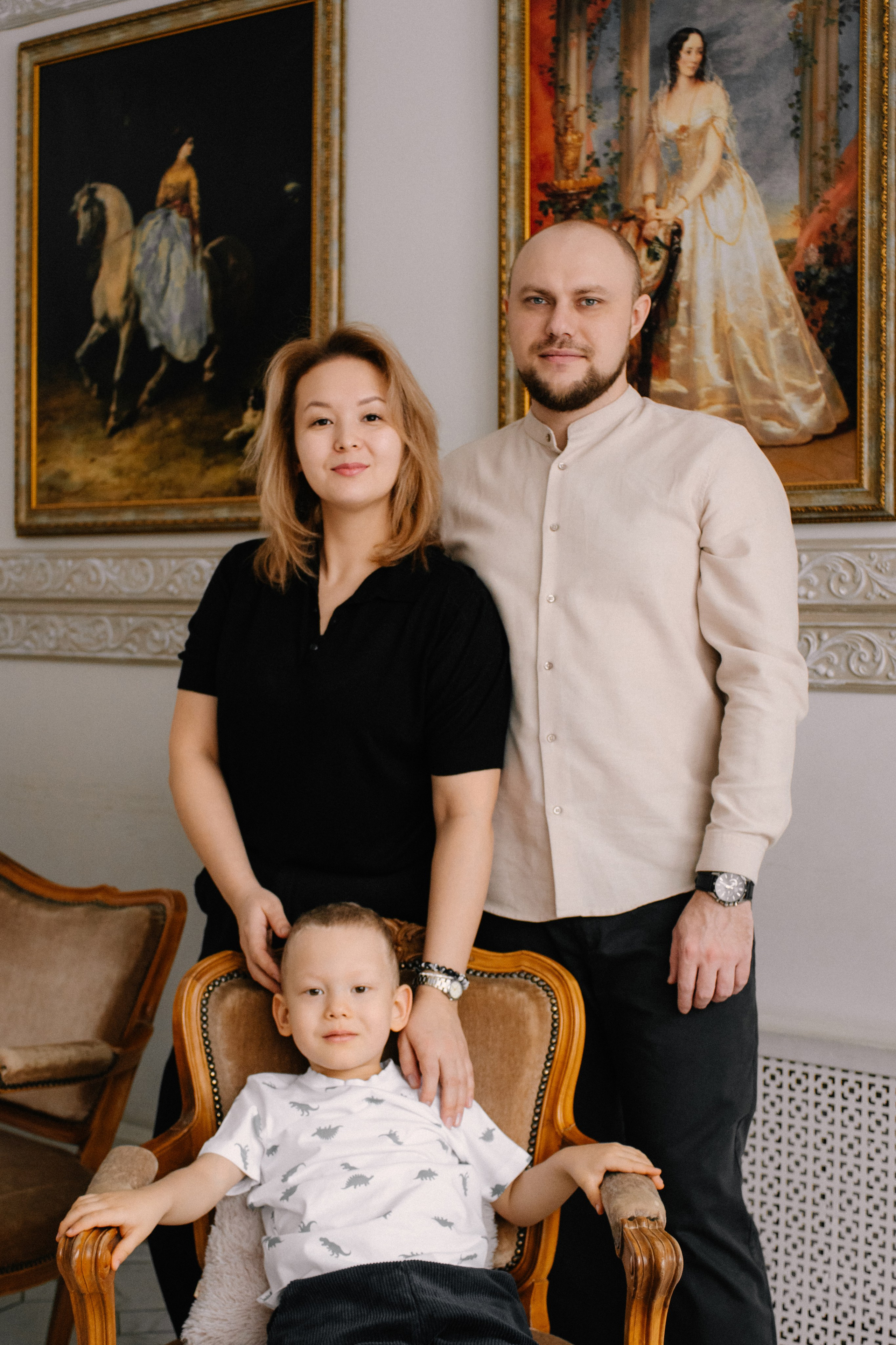 Саша и родители. LeonaStage. Фотограф в Челябинске Любовь Денисенко