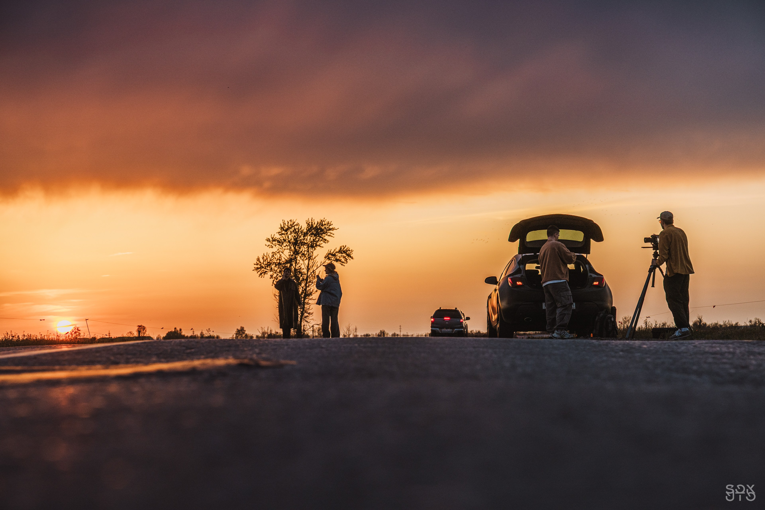 BAKED ROLL x Grad! ent