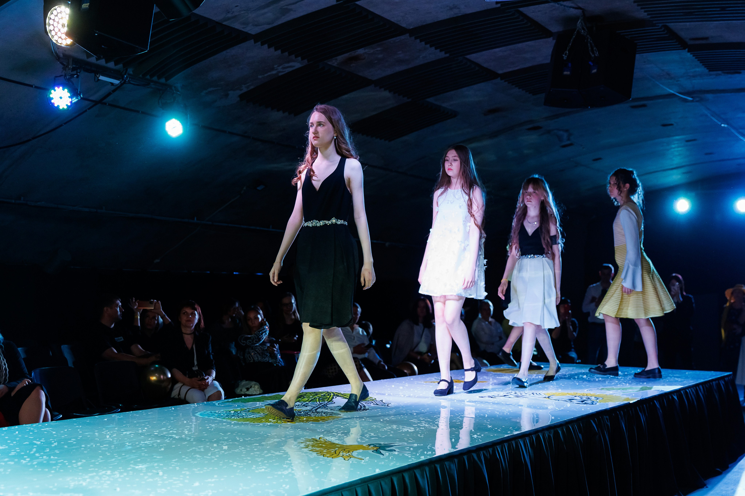 Показ Надежды Шибиной от журнала «Жираf». Фотограф Новосибирск — Наталья Гресь