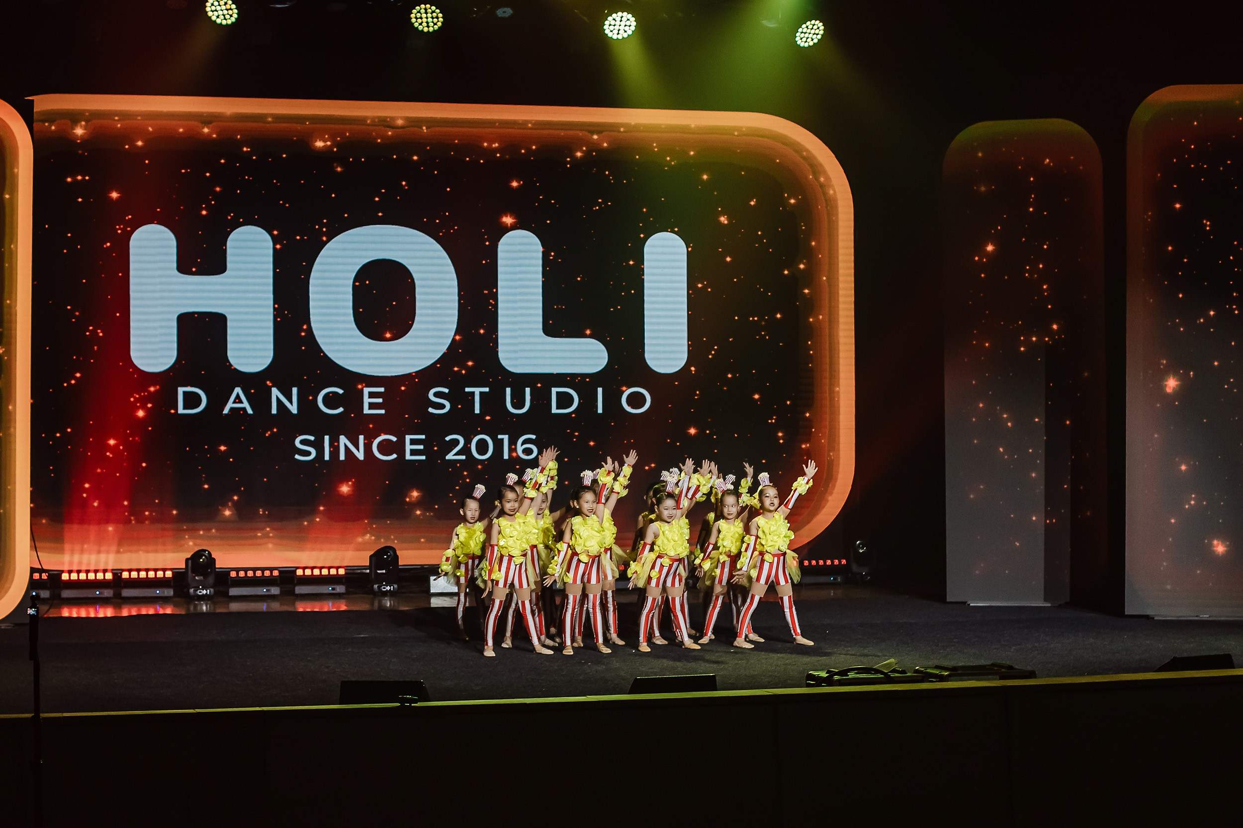 10 лет Holi Fance Studio | Part 1. Кипятком Павлодар