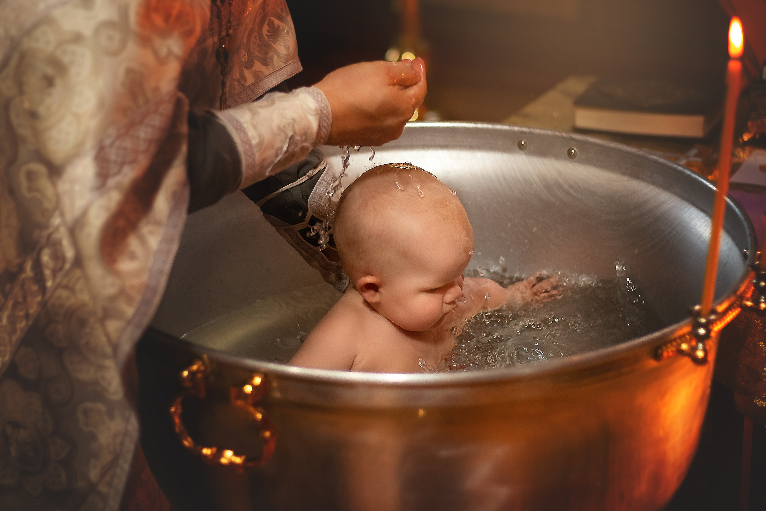 КРЕЩЕНИЕ. Фотограф Юлия Бусыгина