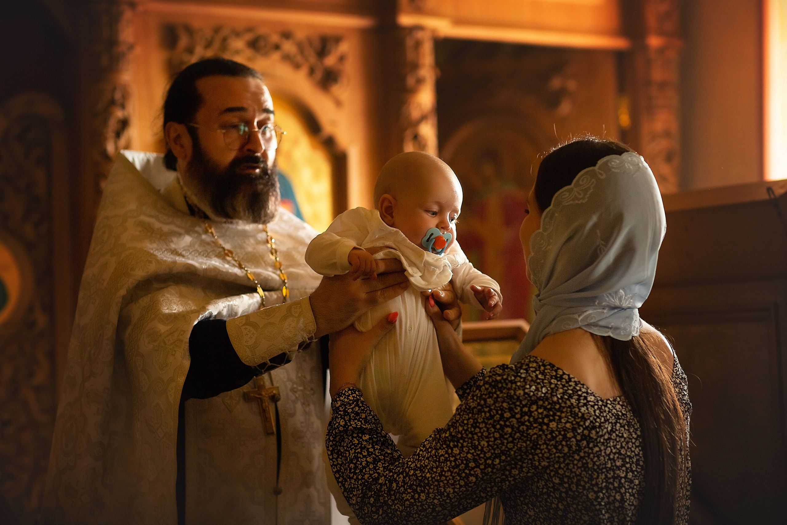 КРЕЩЕНИЕ. Фотограф Юлия Бусыгина