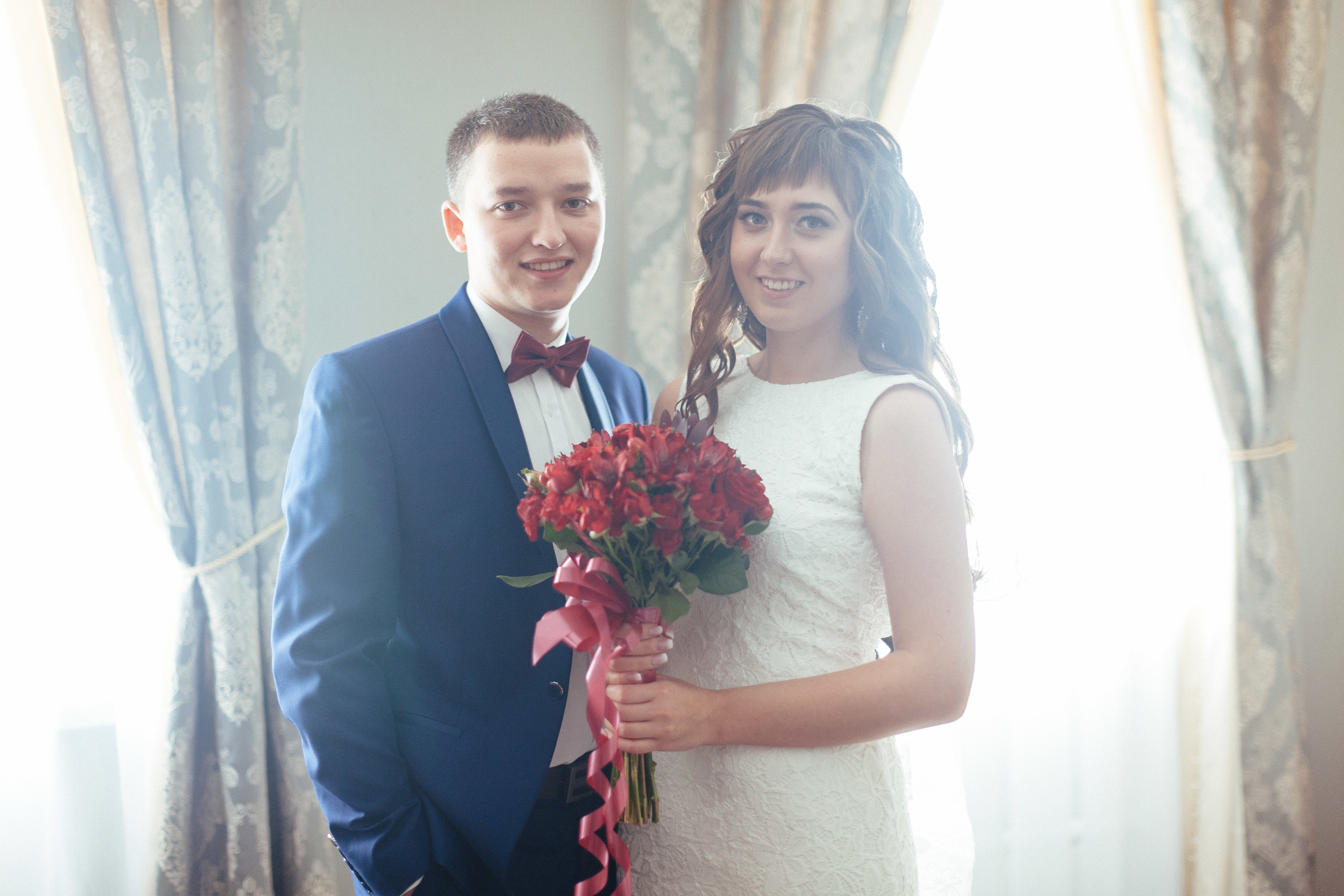 Фотосъемка Анастасии и Антона на территории гостиничного комплекса. Олег Сверчков | Свадебный фотограф Вологда