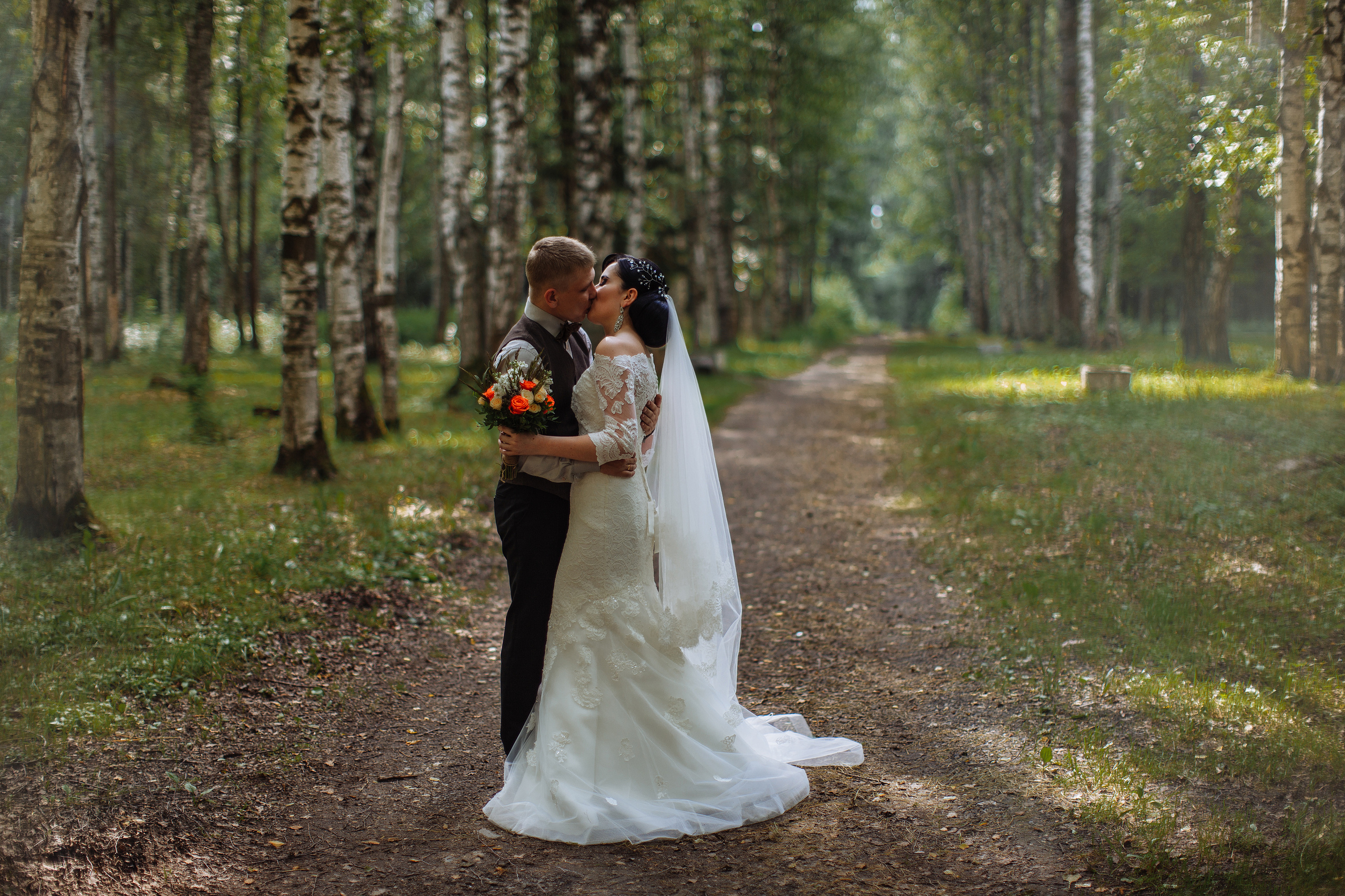 Фотосессии Стеллы и Алексея в августе в прохладном номере отеля. Олег Сверчков | Свадебный фотограф Вологда