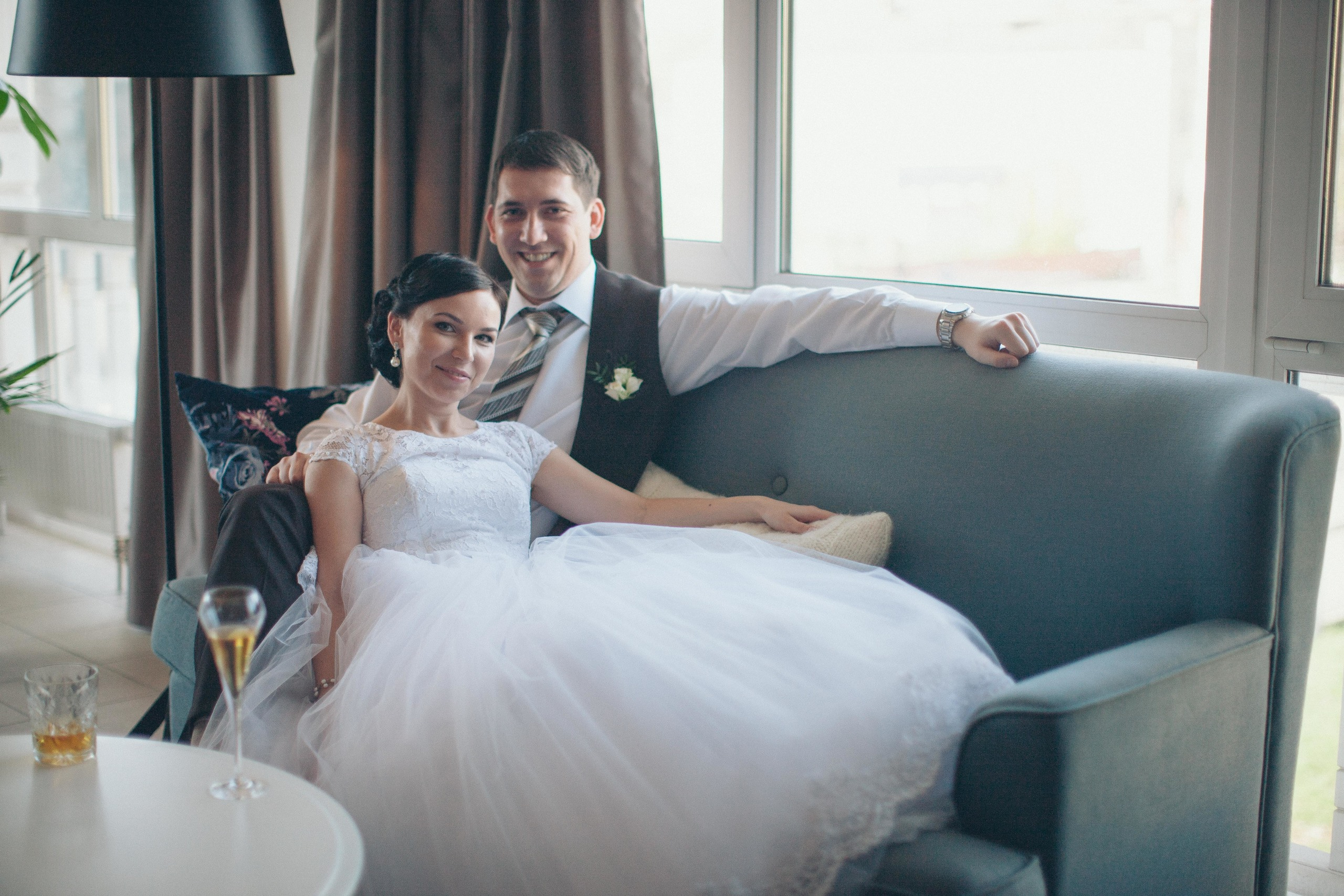 Фотографии невеста и жених получили в осенних тонах. Олег Сверчков | Свадебный фотограф Вологда