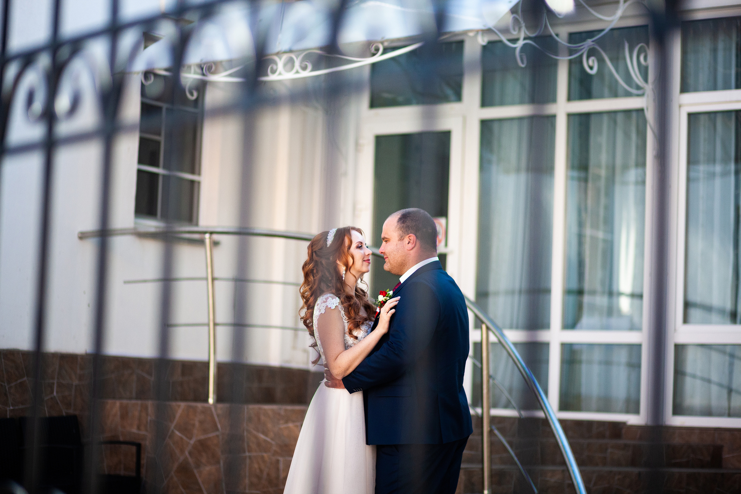 Нежная фотосъемка в парке в городе. Олег Сверчков | Свадебный фотограф Вологда