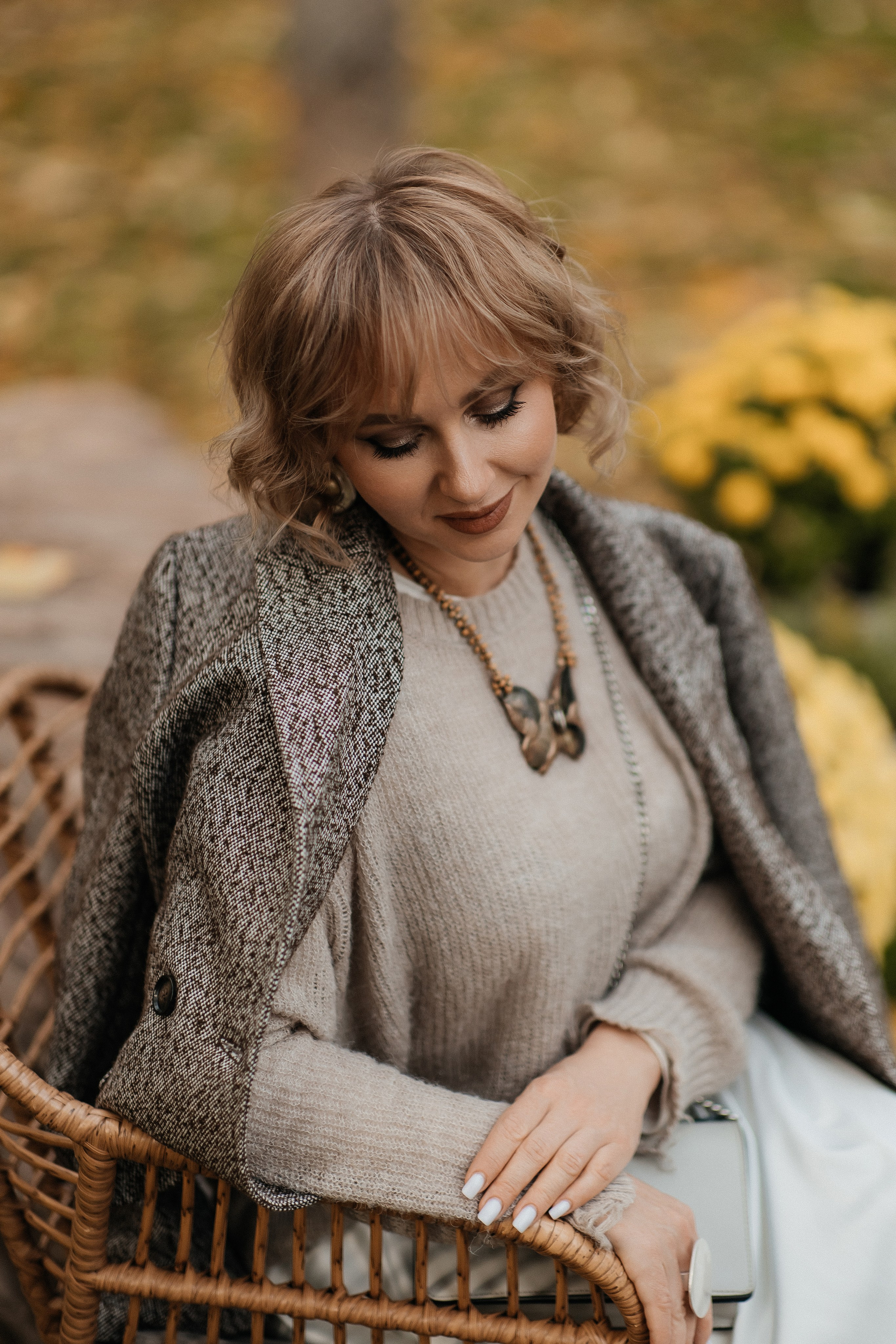 Маша и осень