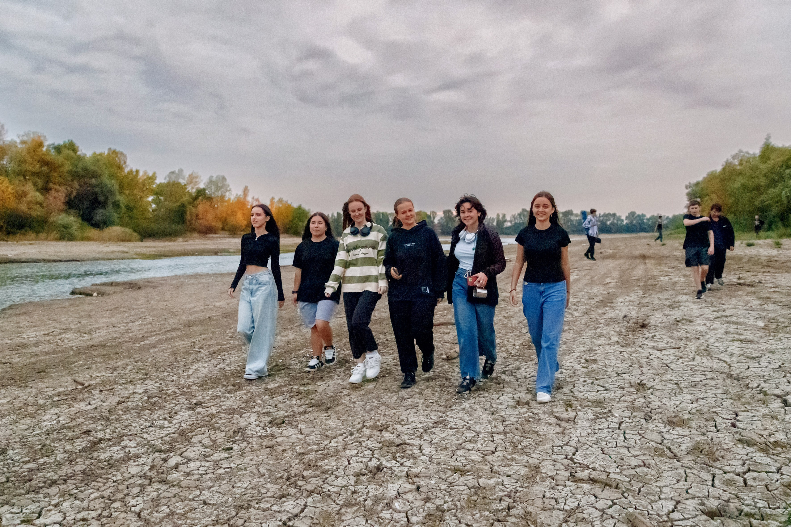 Пикник. Пашковская переправа. Марина Ушакова. Фотограф. Выпускные альбомы. г. Краснодар