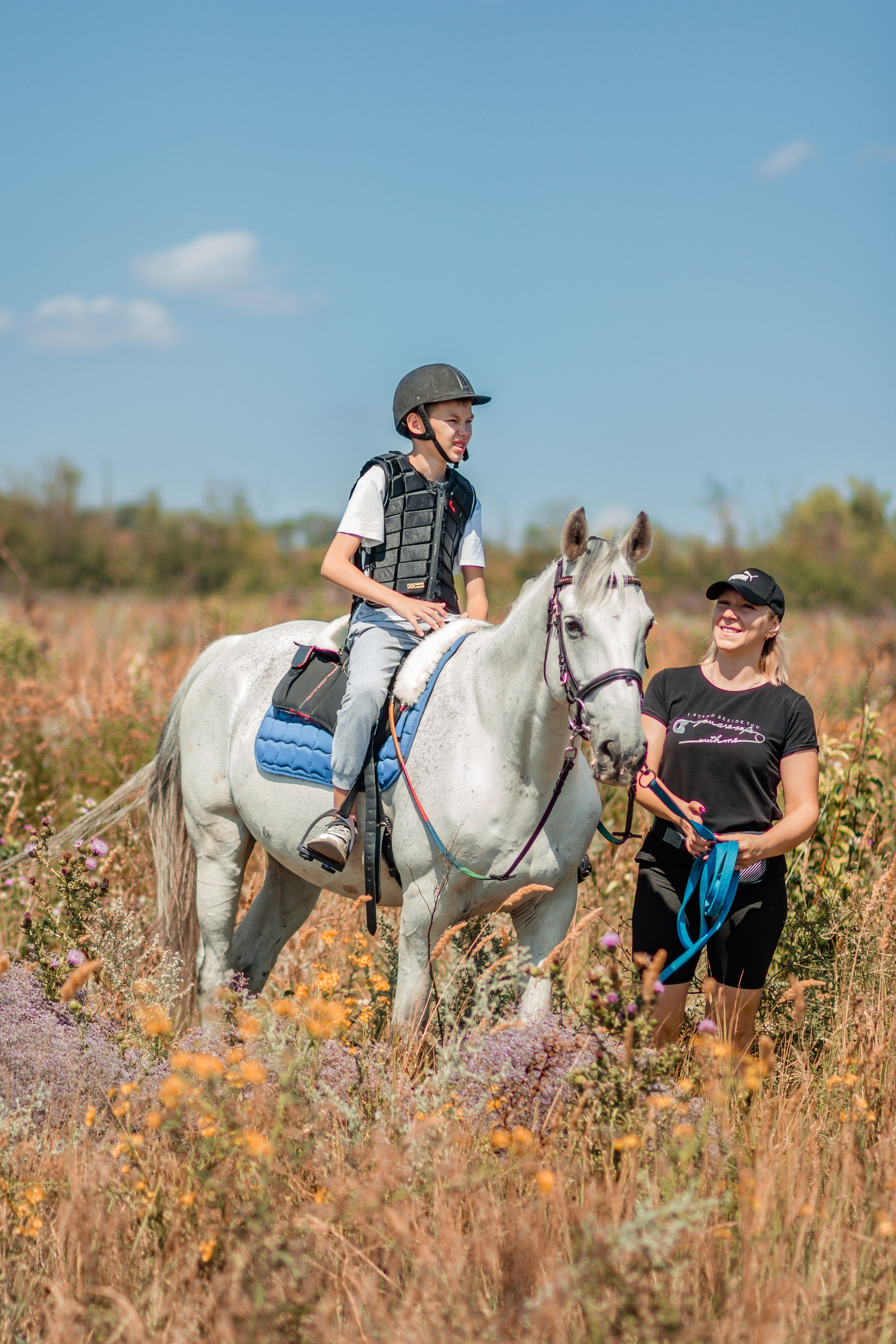 Выезды в поля на лошади