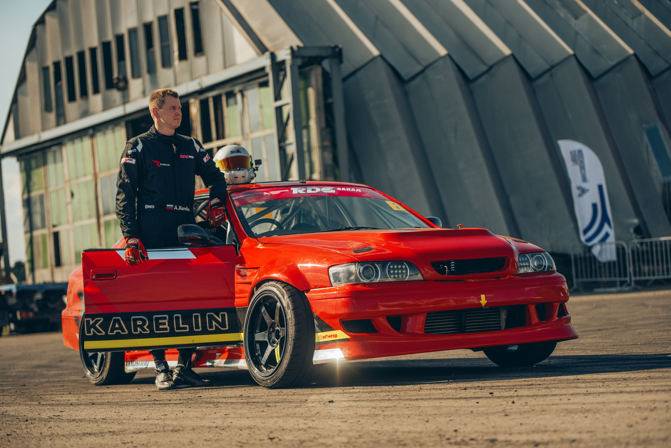 Rds запад ADM Raceway. DeLorein