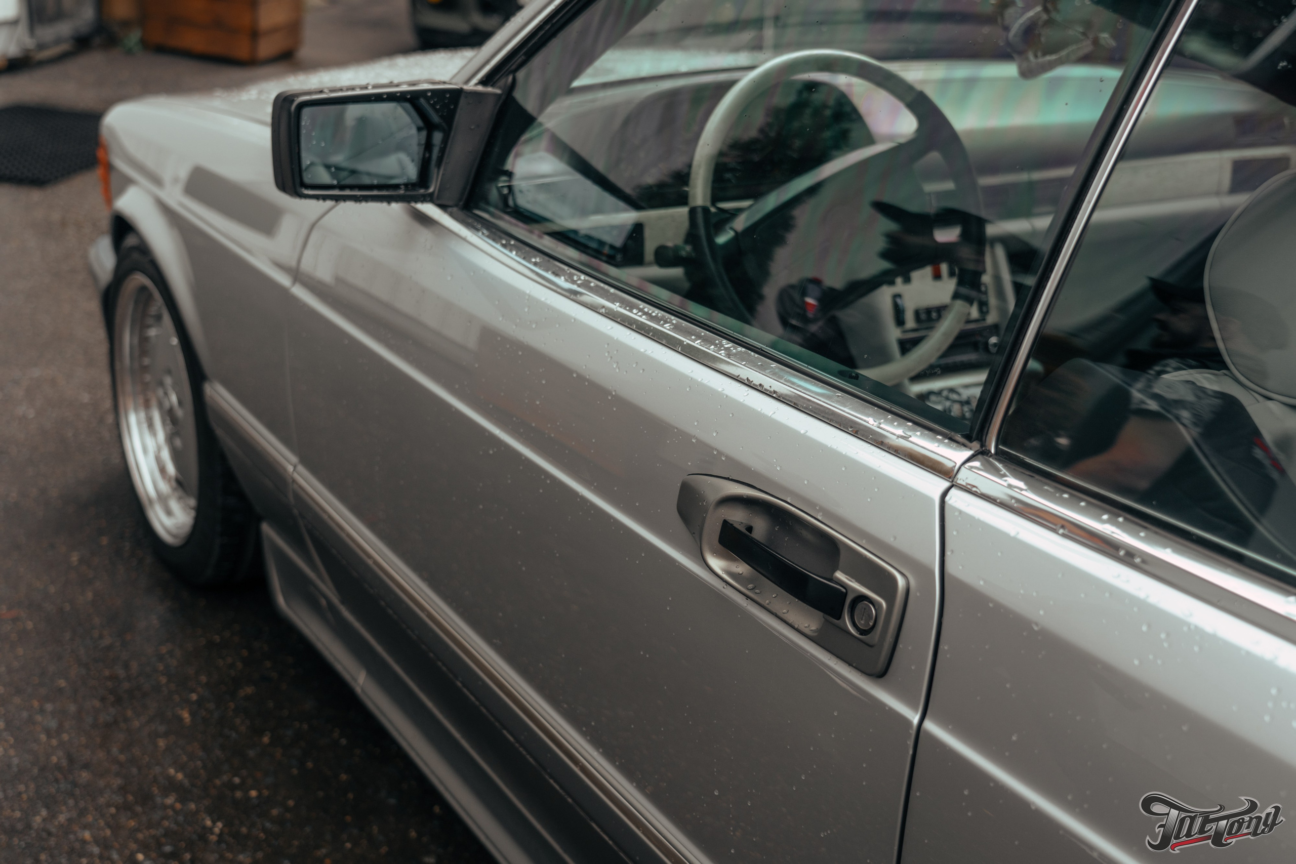 Mercedes SEC W126. DeLorein