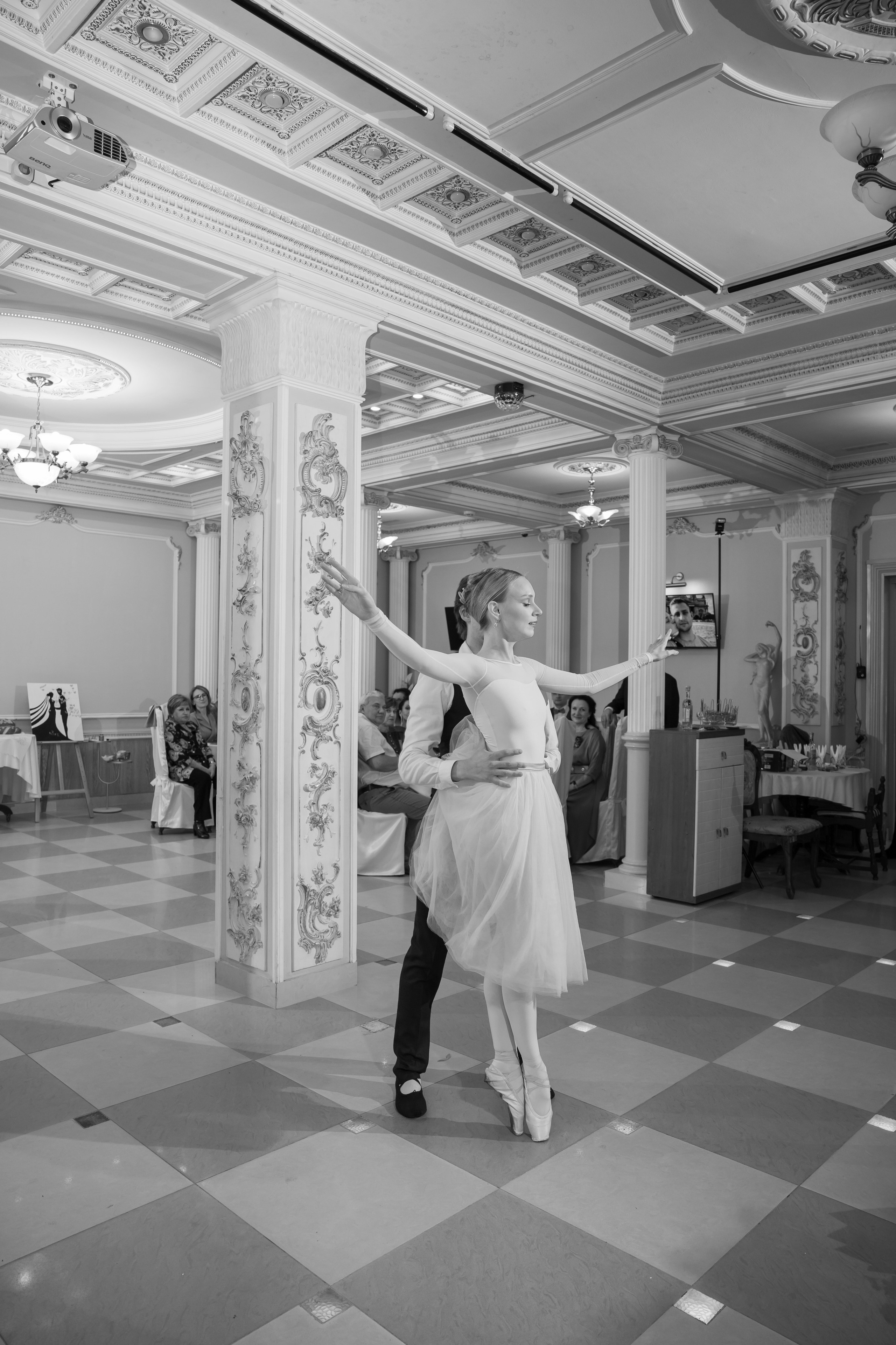 Константин и Дарья, ЗАГС ВДНХ, отель Soluxe, ресторан «Антик». Свадебный и репортажный фотограф (Москва, Королев и другие)