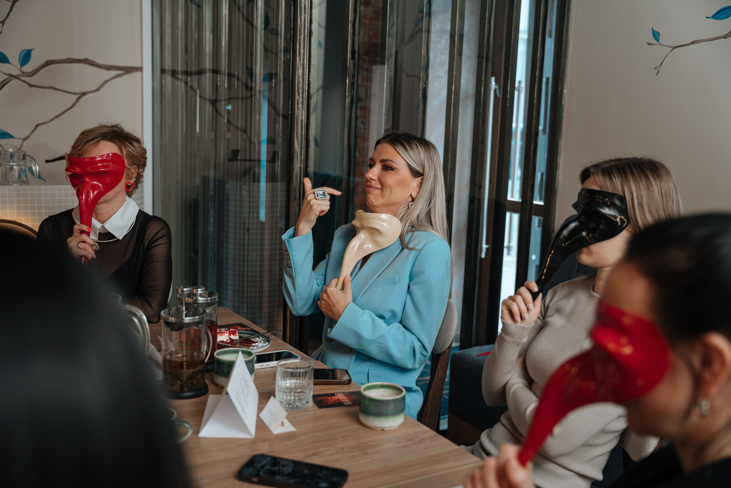 Мафия. Бар FINCH. ЖЕНСКИЙ КЛУБ LAXMI. Портретный фотограф в Санкт-Петербурге Дмитриева Наталия
