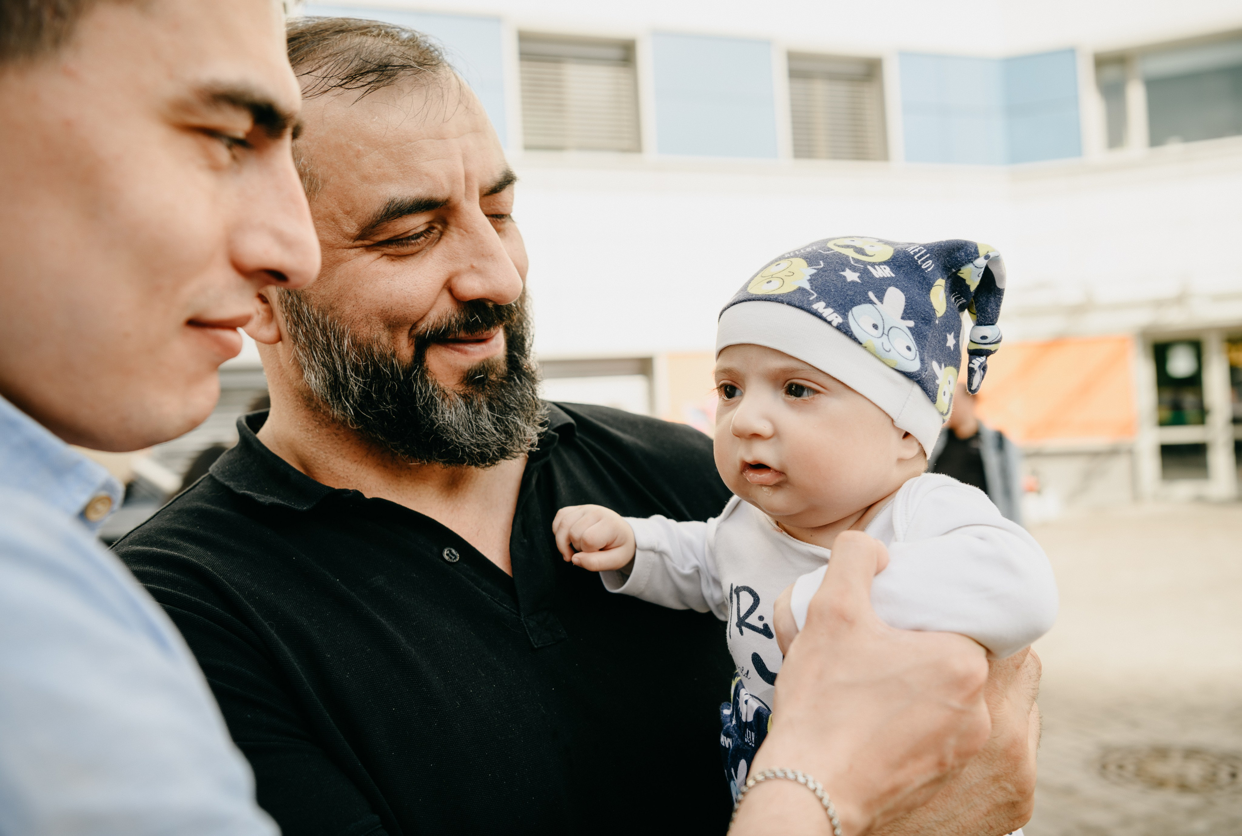Выписка Амелии в ФГБУ Кулакова. Фотограф на выписку из роддома в Москве и МО