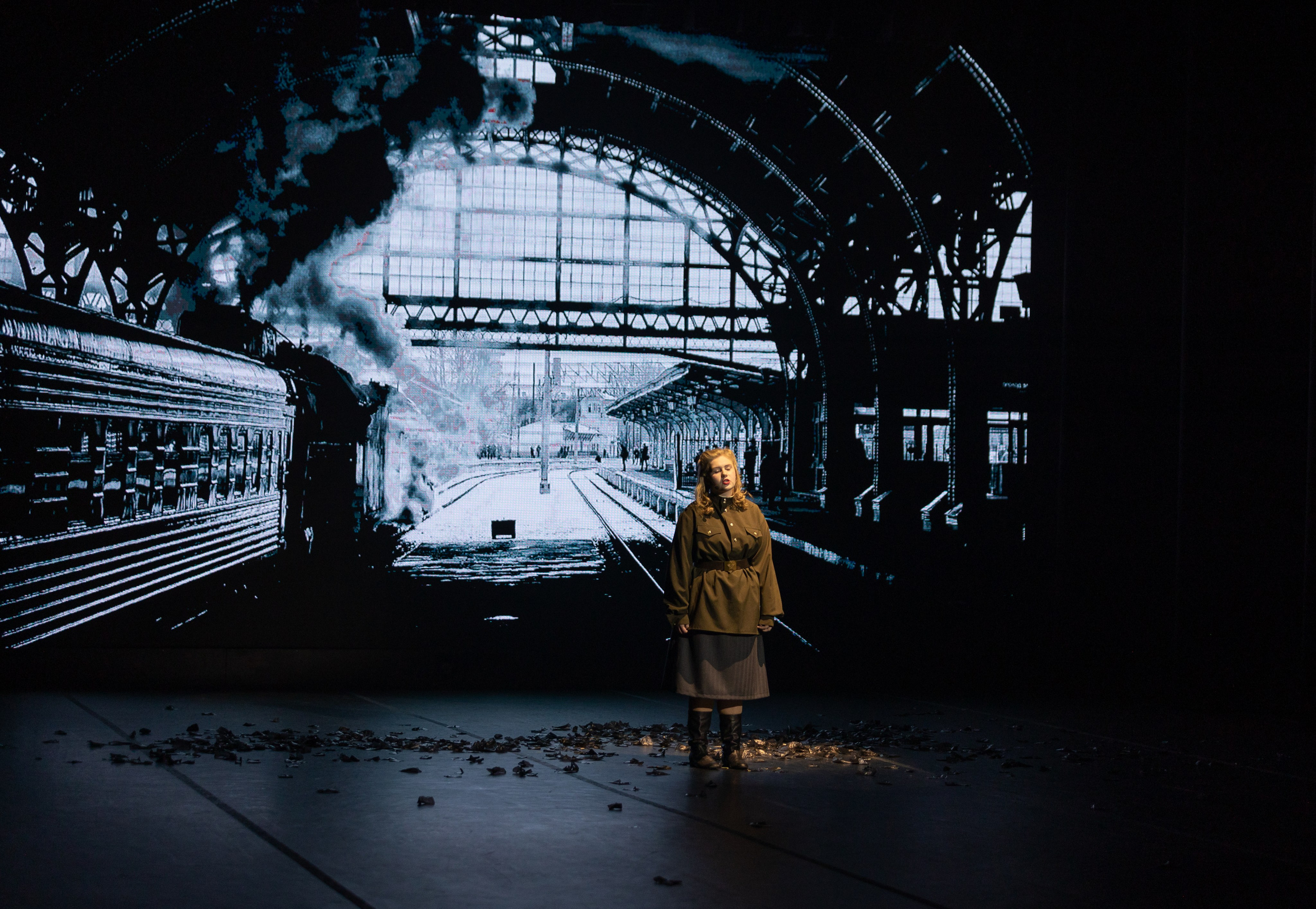 Спектакль «Будем жить». Молодежный театр Призма. Фотограф в Нижнем Новгороде, Дзержинске Олеся Хозяева