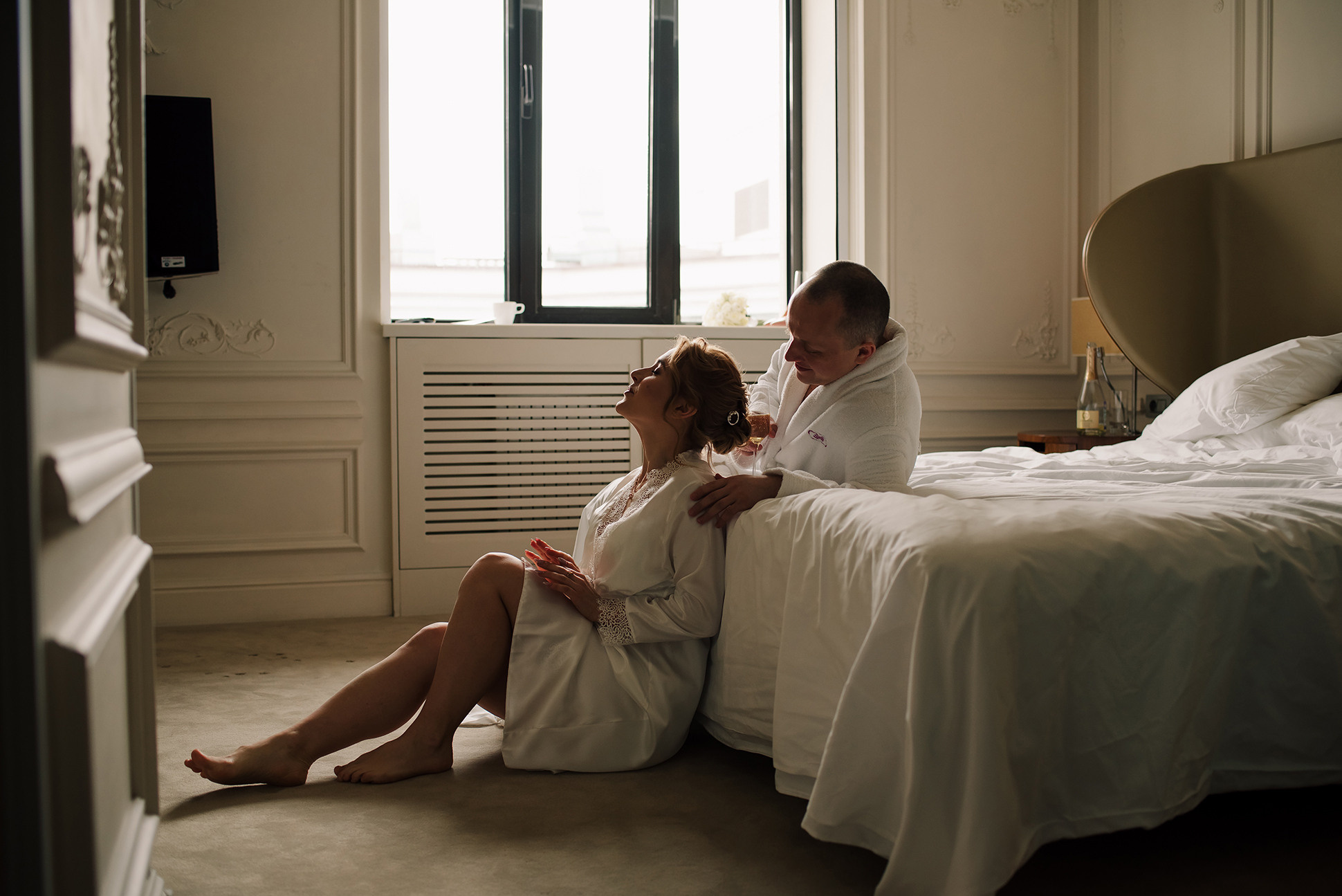 Юля и Миша. Красивое утро и Витебский вокзал. Семейный и Свадебный фотограф. Санкт-Петербург. Пушкин