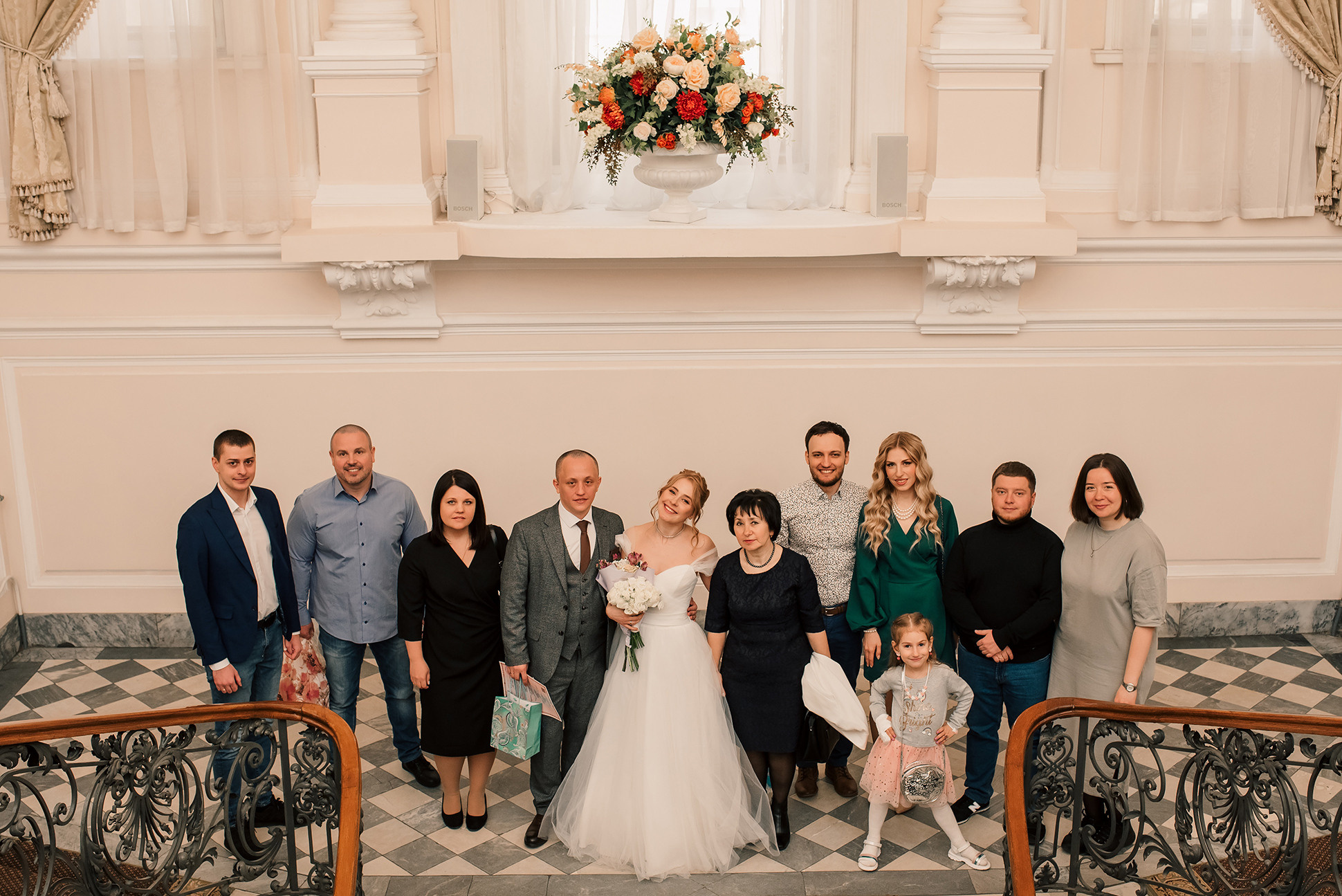 Юля и Миша. Красивое утро и Витебский вокзал. Семейный и Свадебный фотограф. Санкт-Петербург. Пушкин