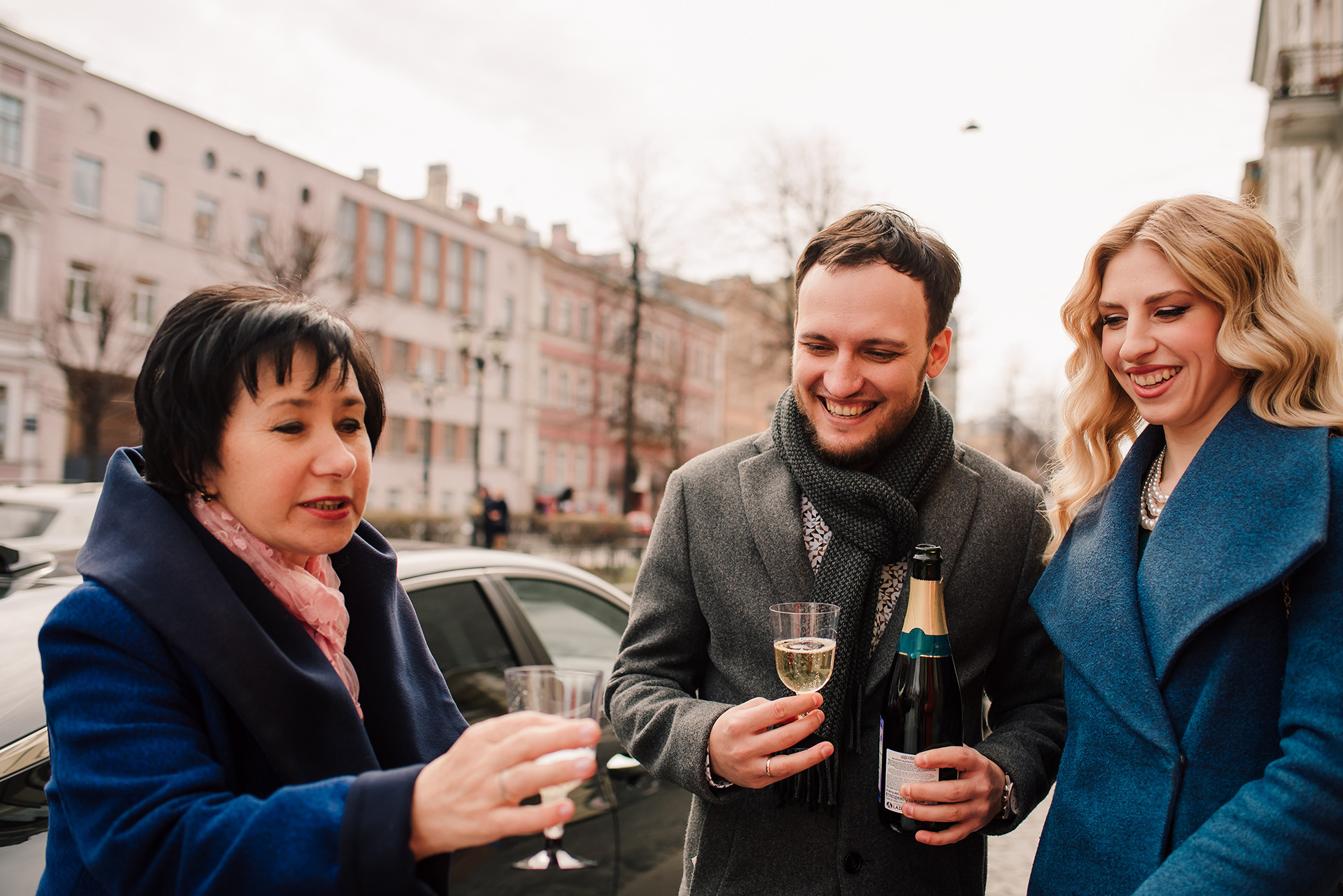 Юля и Миша. Красивое утро и Витебский вокзал. Семейный и Свадебный фотограф. Санкт-Петербург. Пушкин