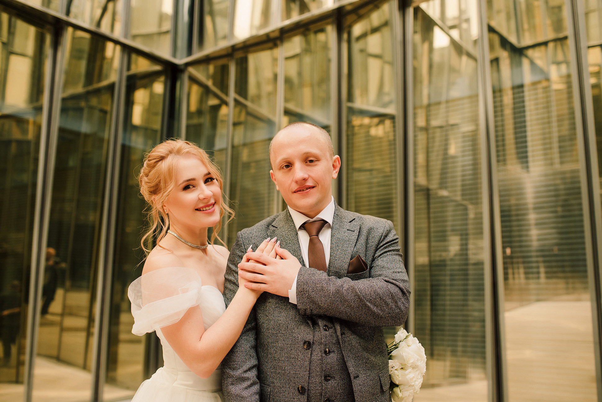 Юля и Миша. Красивое утро и Витебский вокзал. Семейный и Свадебный фотограф. Санкт-Петербург. Пушкин