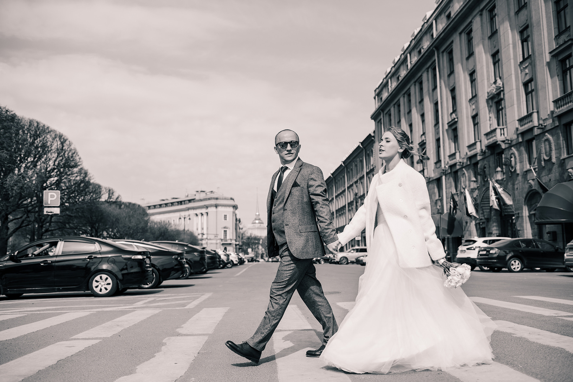 Юля и Миша. Красивое утро и Витебский вокзал. Семейный и Свадебный фотограф. Санкт-Петербург. Пушкин