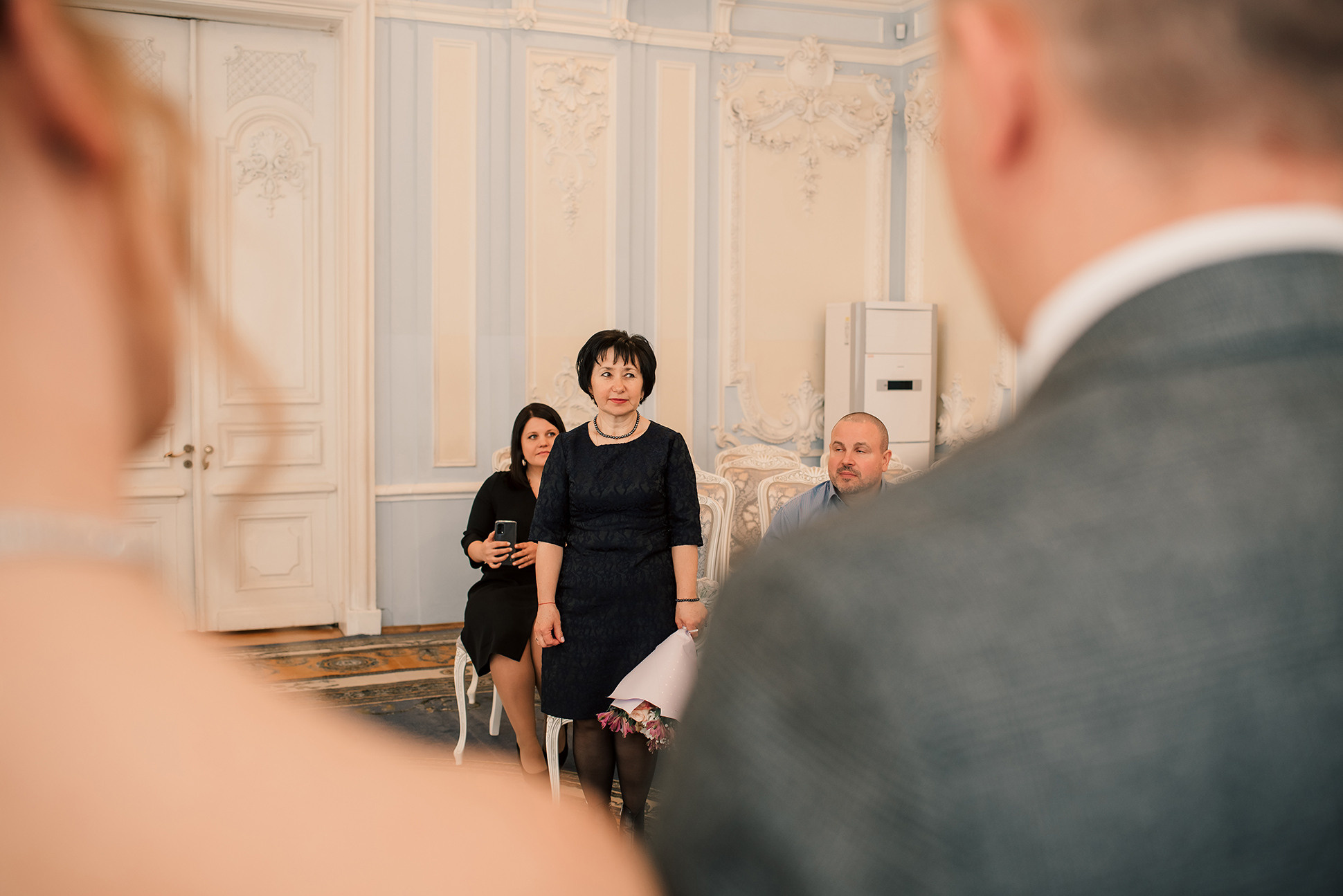 Юля и Миша. Красивое утро и Витебский вокзал. Семейный и Свадебный фотограф. Санкт-Петербург. Пушкин