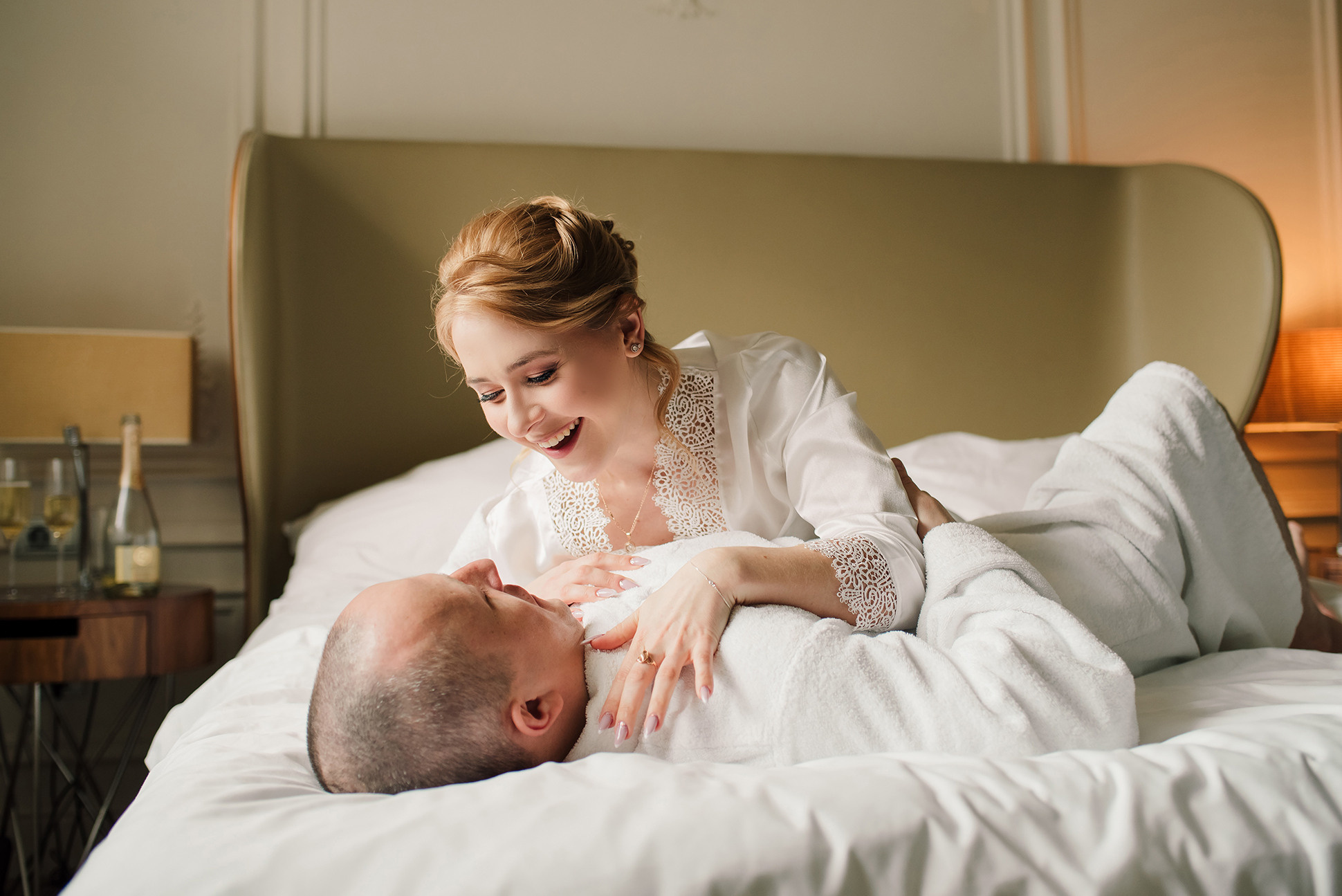 Юля и Миша. Красивое утро и Витебский вокзал. Семейный и Свадебный фотограф. Санкт-Петербург. Пушкин