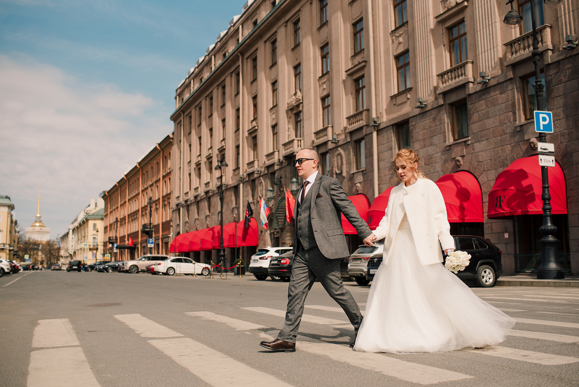 Юля и Миша. Красивое утро и Витебский вокзал. Семейный и Свадебный фотограф. Санкт-Петербург. Пушкин