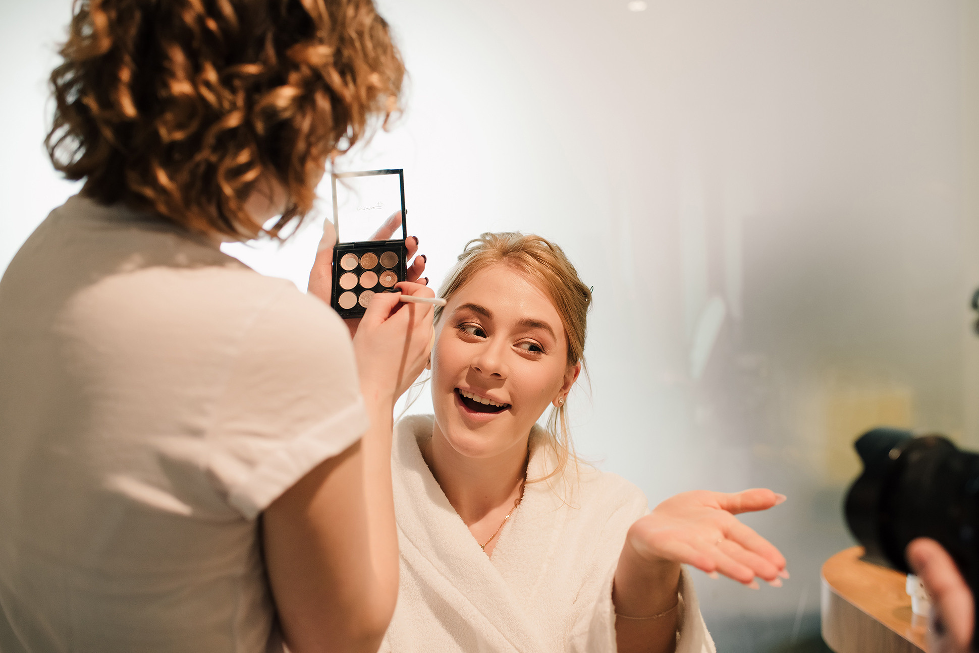 Юля и Миша. Красивое утро и Витебский вокзал. Семейный и Свадебный фотограф. Санкт-Петербург. Пушкин