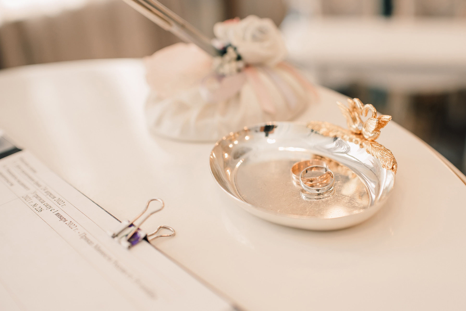 Юля и Миша. Красивое утро и Витебский вокзал. Семейный и Свадебный фотограф. Санкт-Петербург. Пушкин