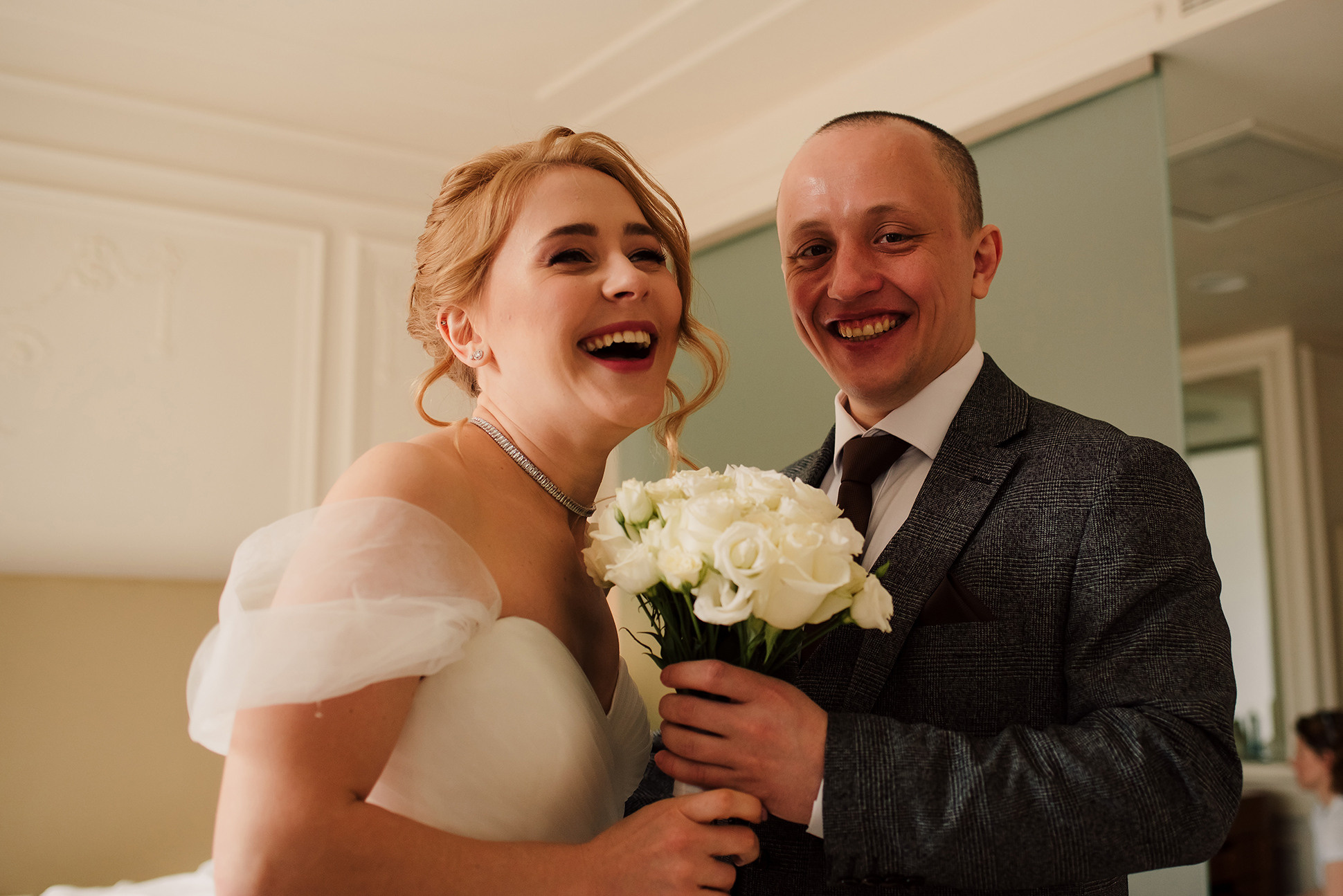 Юля и Миша. Красивое утро и Витебский вокзал. Семейный и Свадебный фотограф. Санкт-Петербург. Пушкин