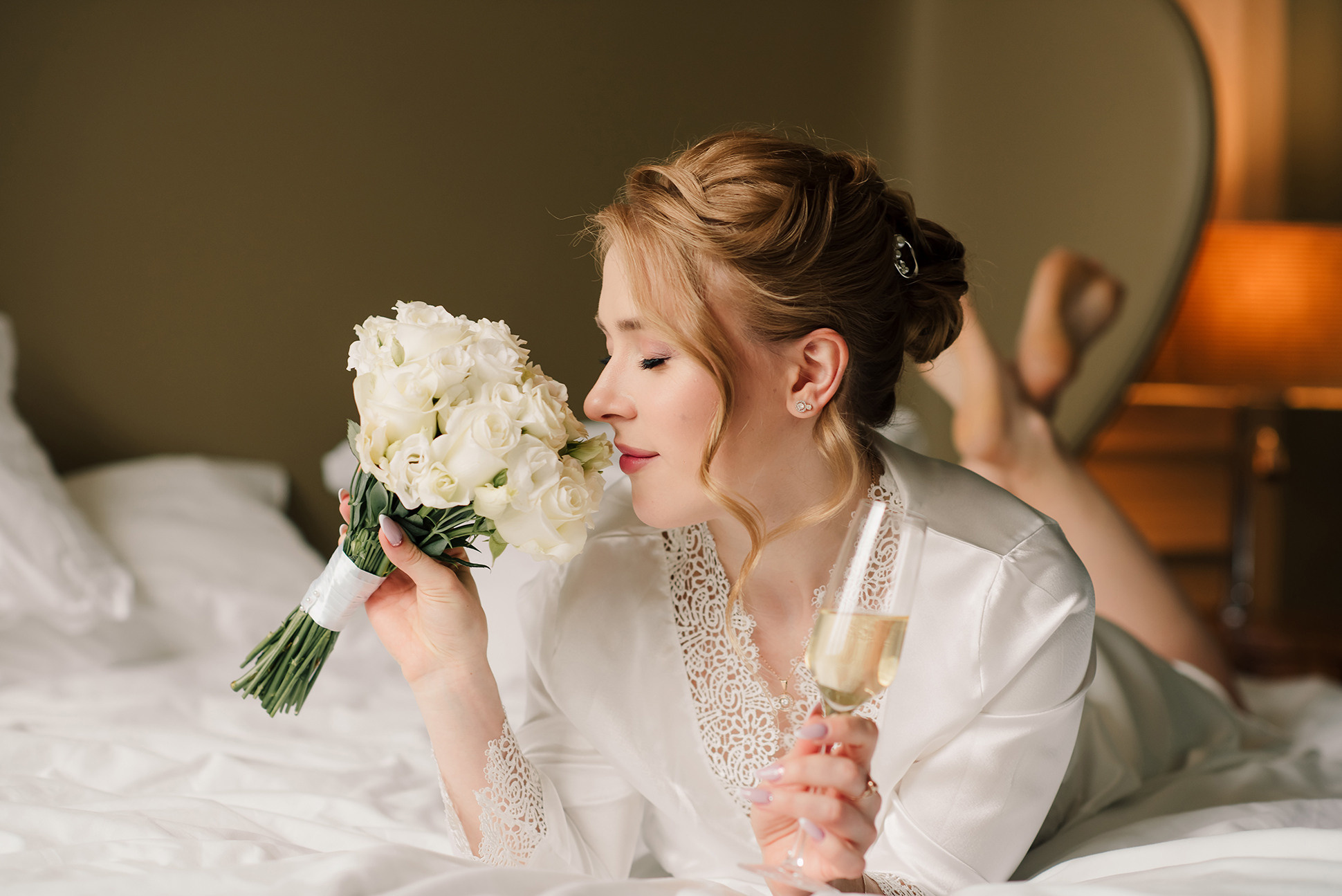 Юля и Миша. Красивое утро и Витебский вокзал. Семейный и Свадебный фотограф. Санкт-Петербург. Пушкин