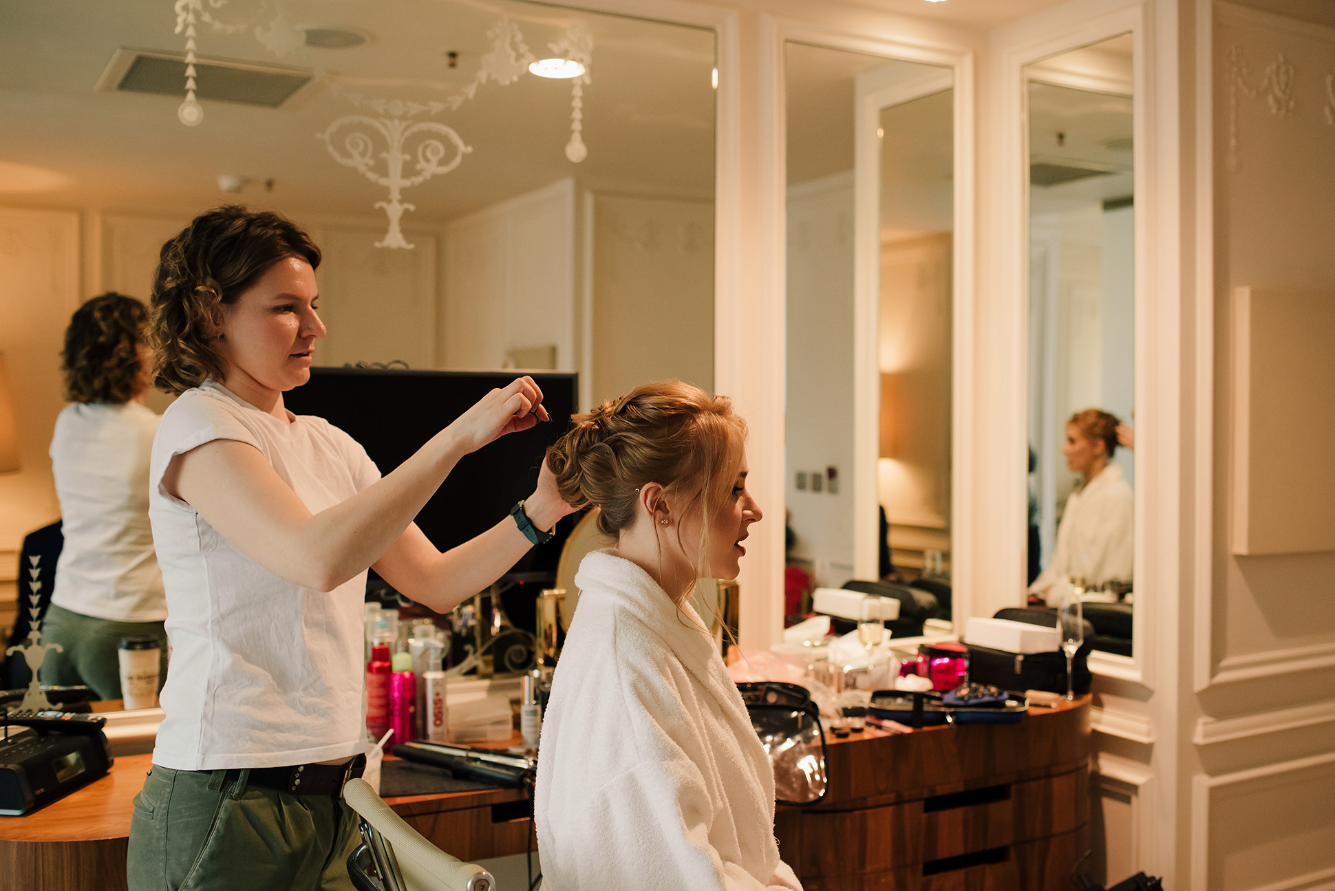 Юля и Миша. Красивое утро и Витебский вокзал. Семейный и Свадебный фотограф. Санкт-Петербург. Пушкин