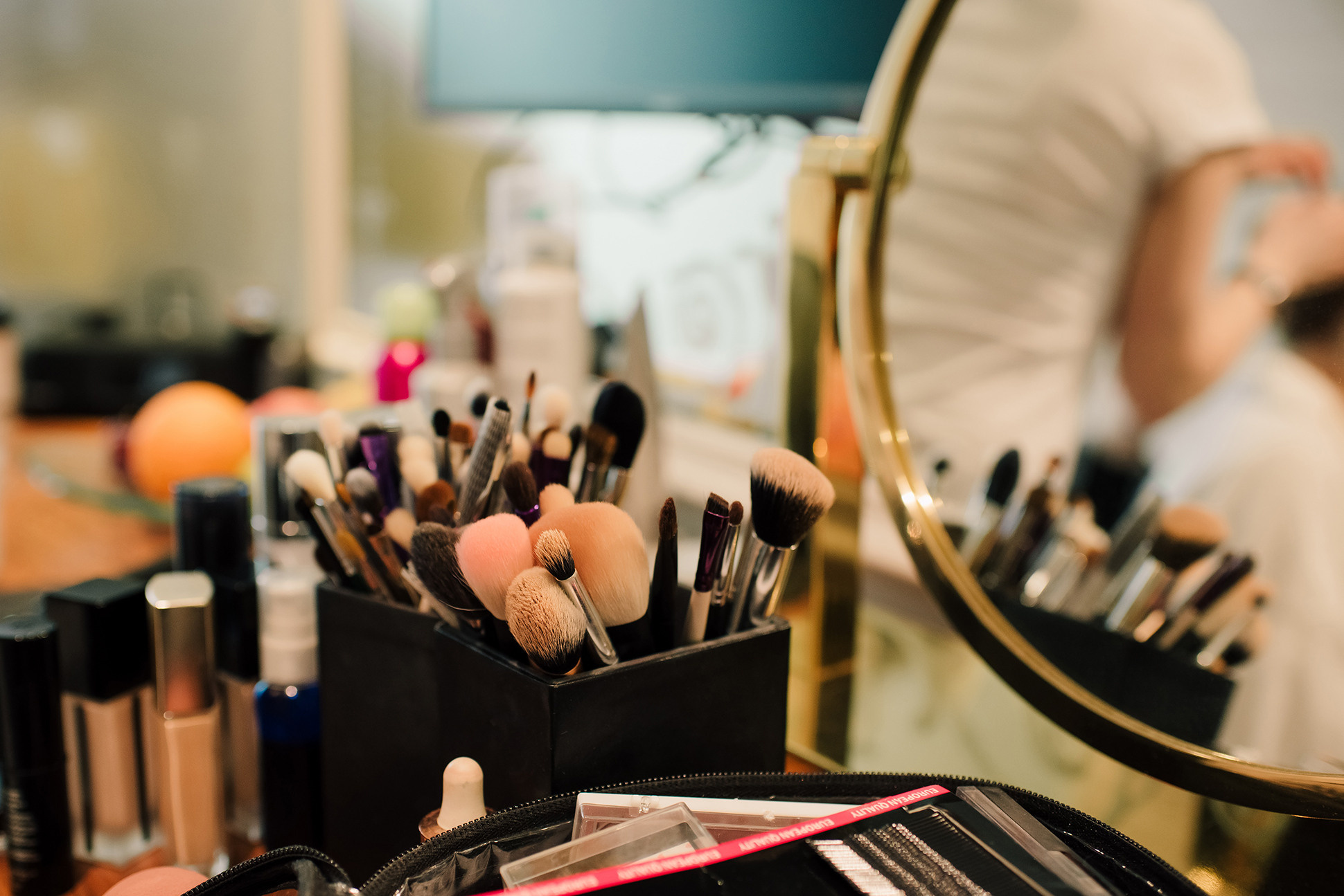 Юля и Миша. Красивое утро и Витебский вокзал. Семейный и Свадебный фотограф. Санкт-Петербург. Пушкин