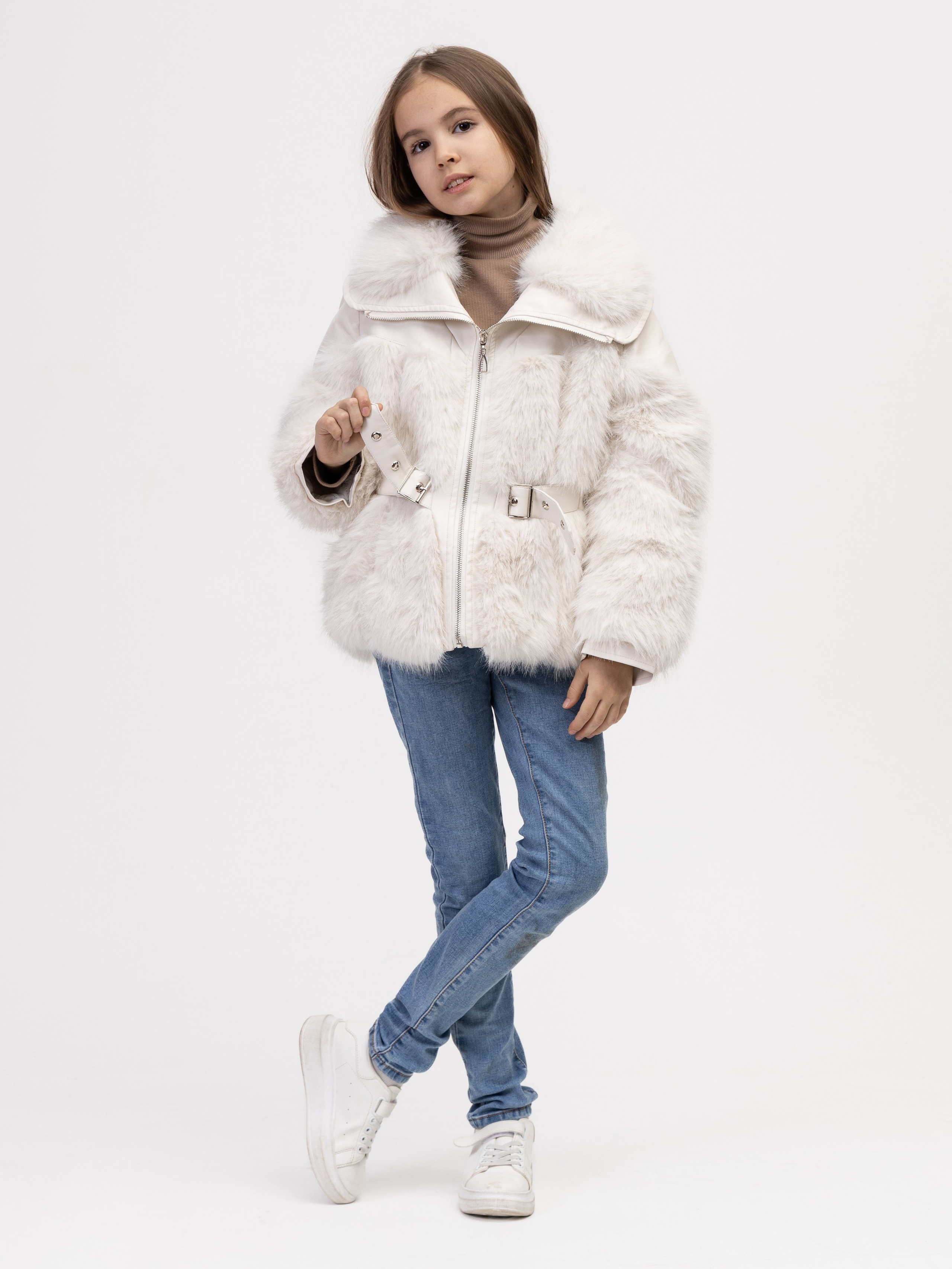 Ребенок девочка со светлыми волосами снять в рекламе 